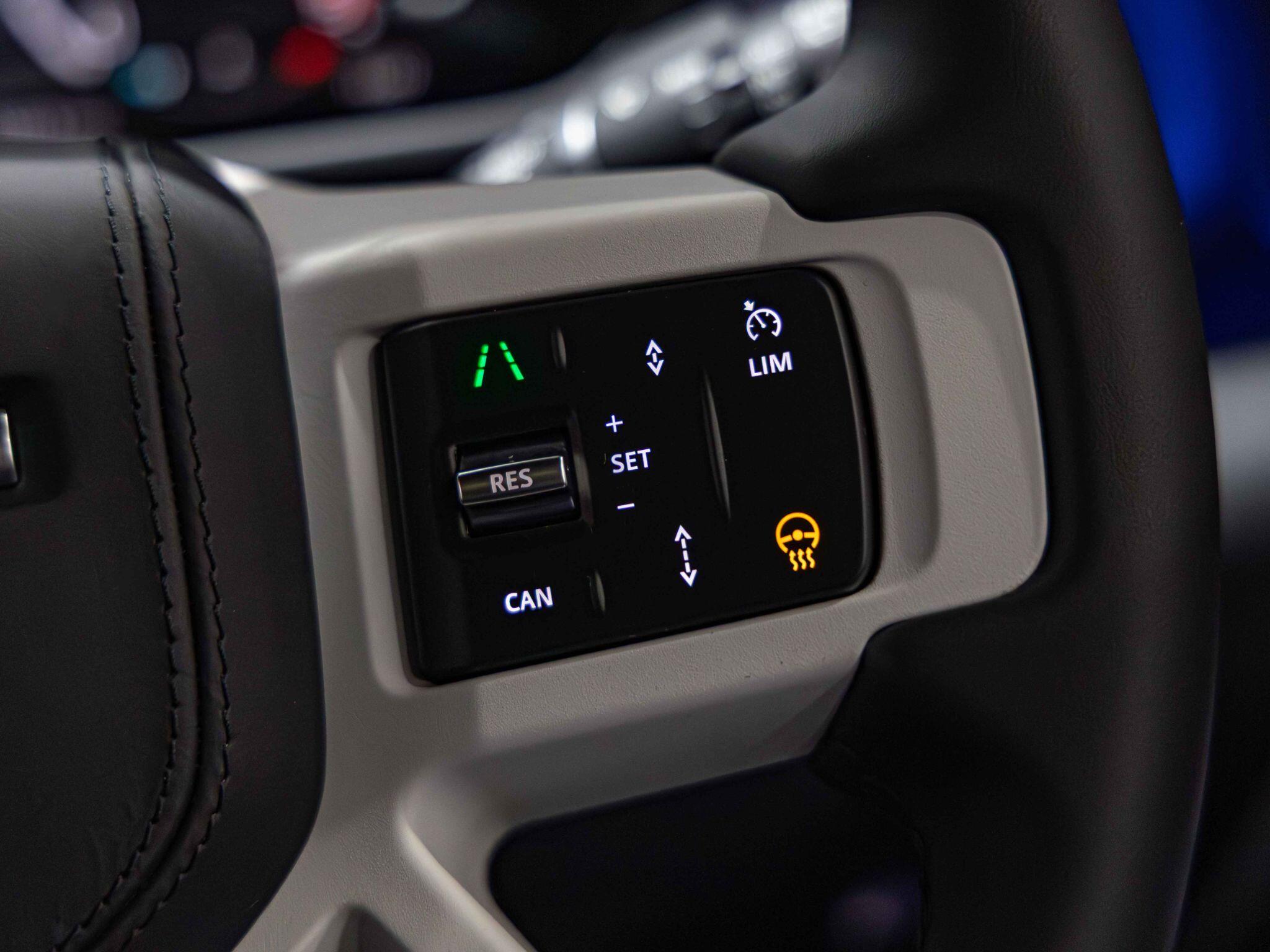 Land Rover Defender view 21