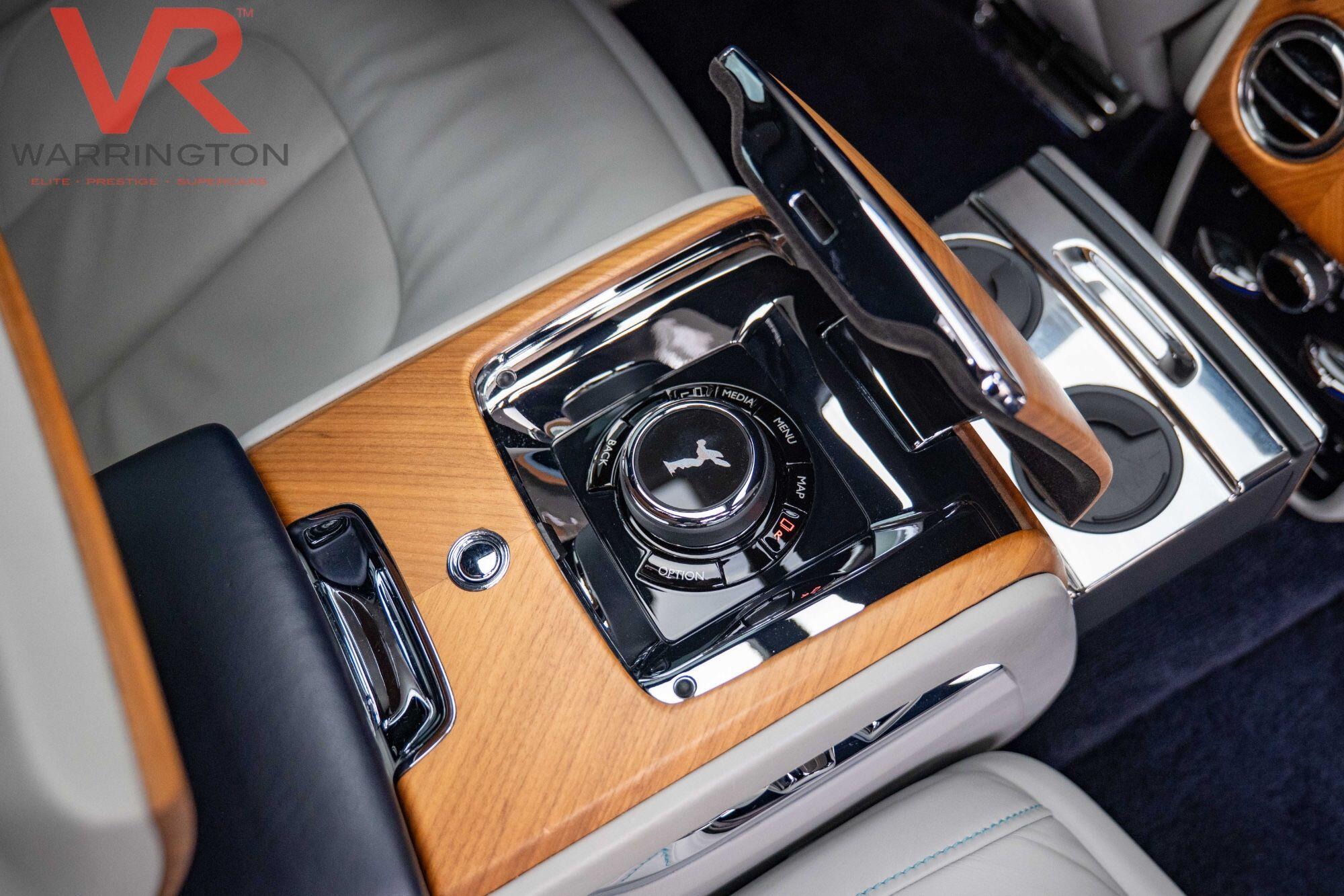Rolls-Royce Cullinan view 50