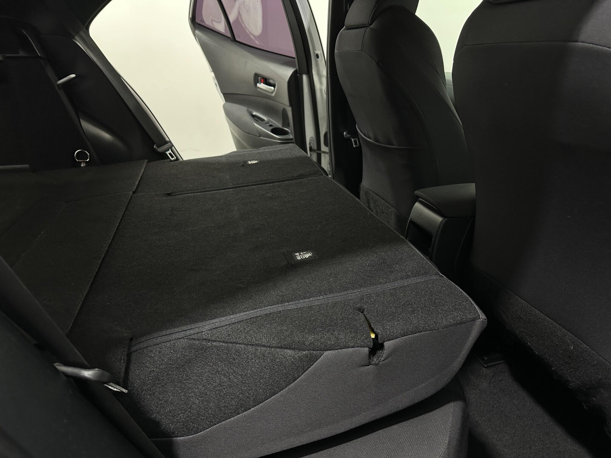 Toyota Corolla view 45