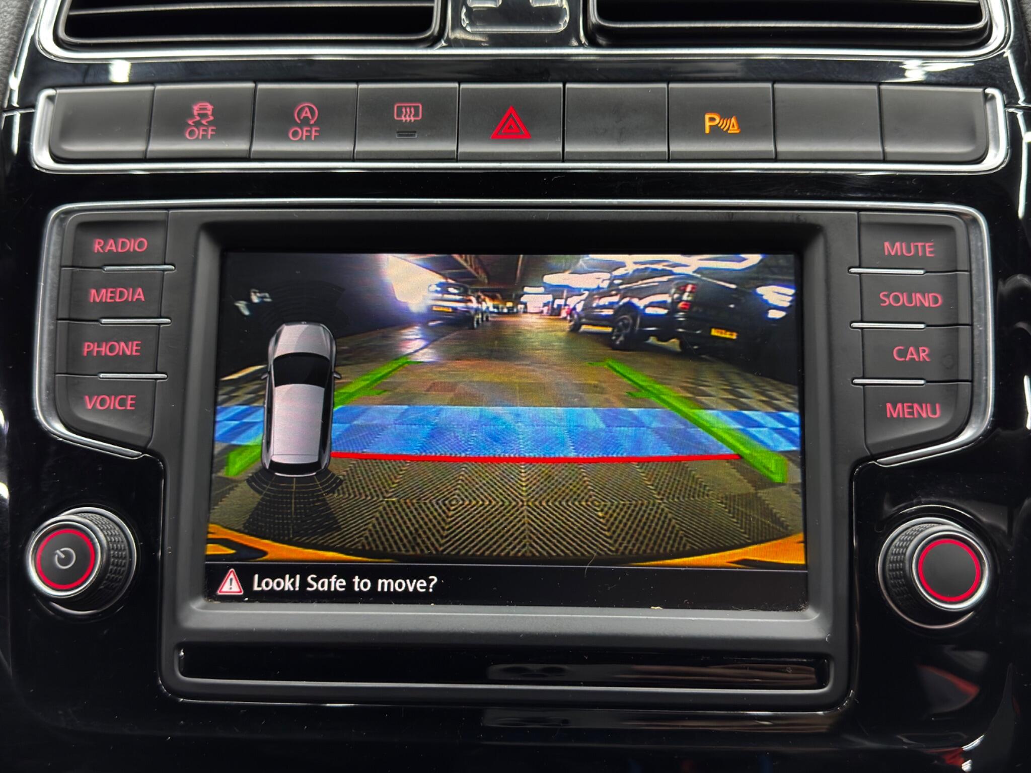 Volkswagen Polo view 32