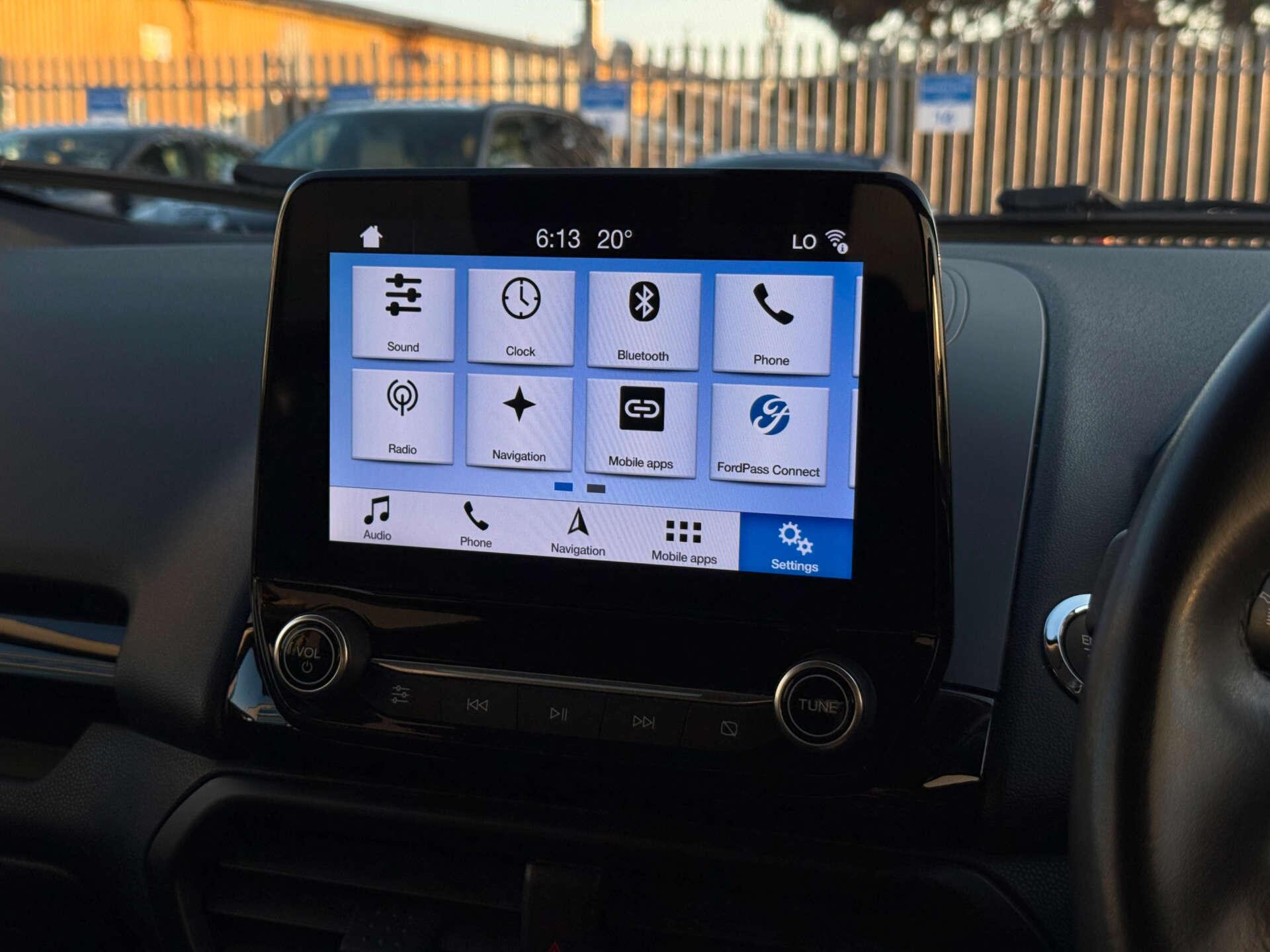 Ford Ecosport view 56