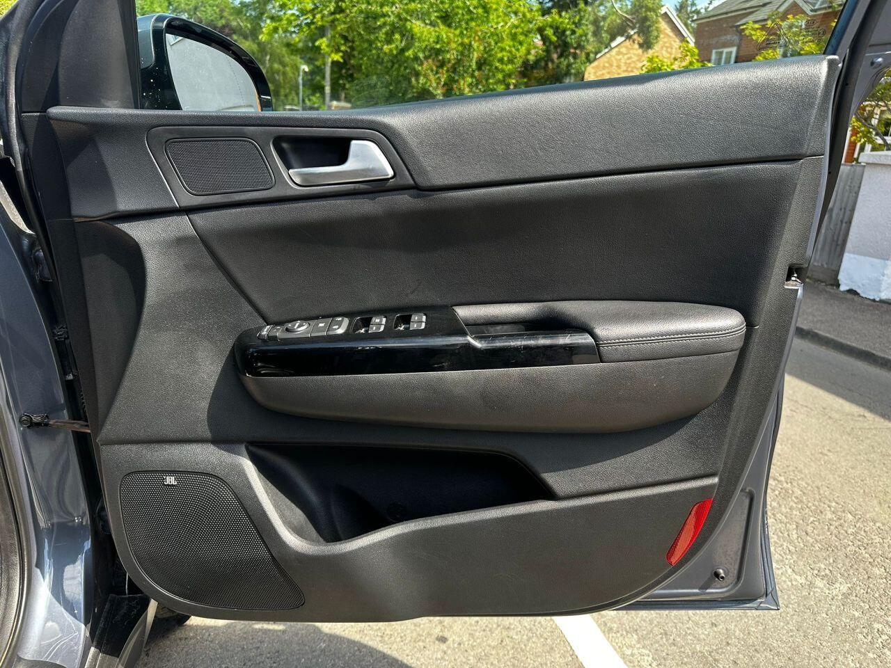 Kia Sportage view 18
