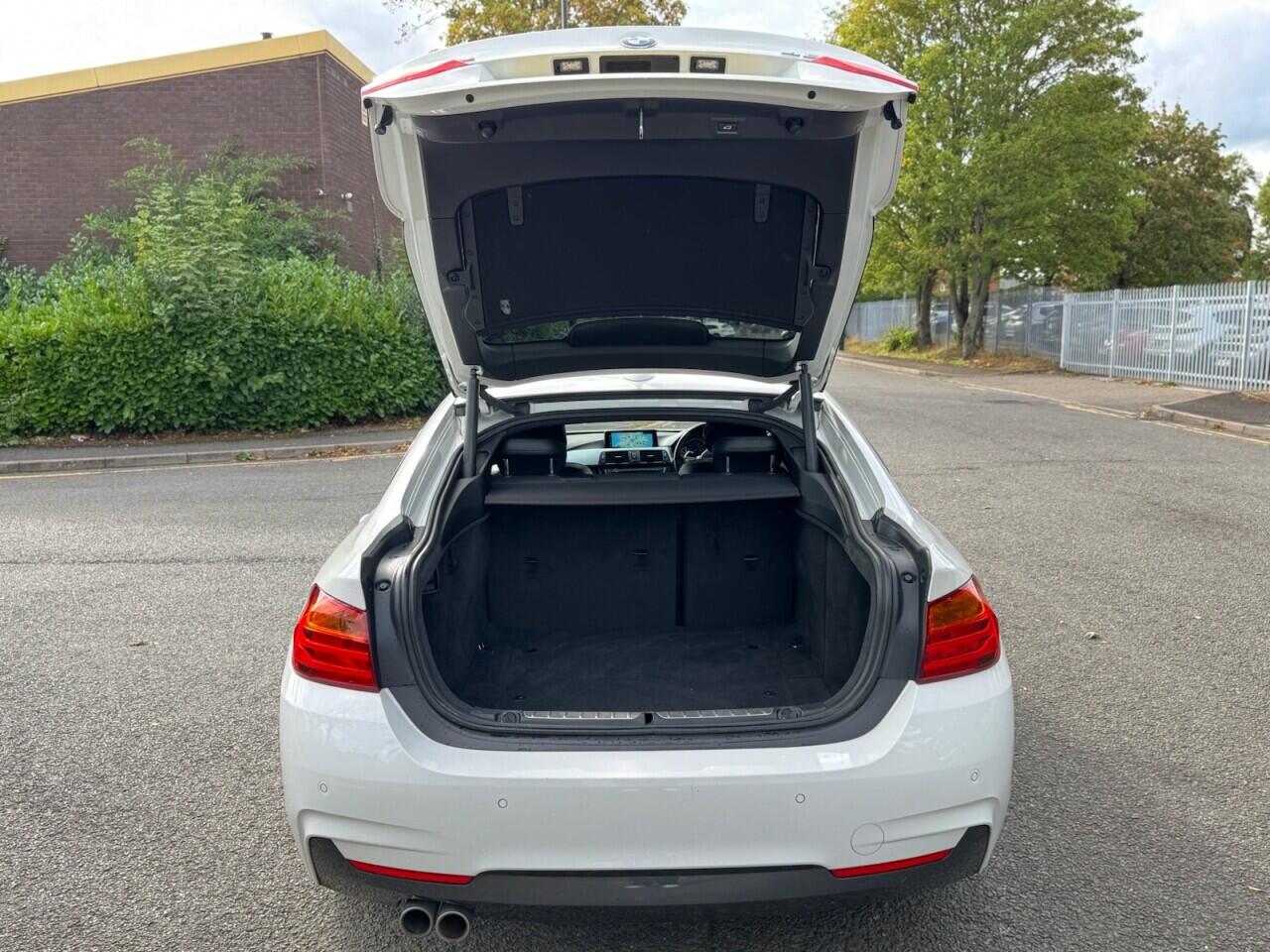 BMW 4 Series view 34