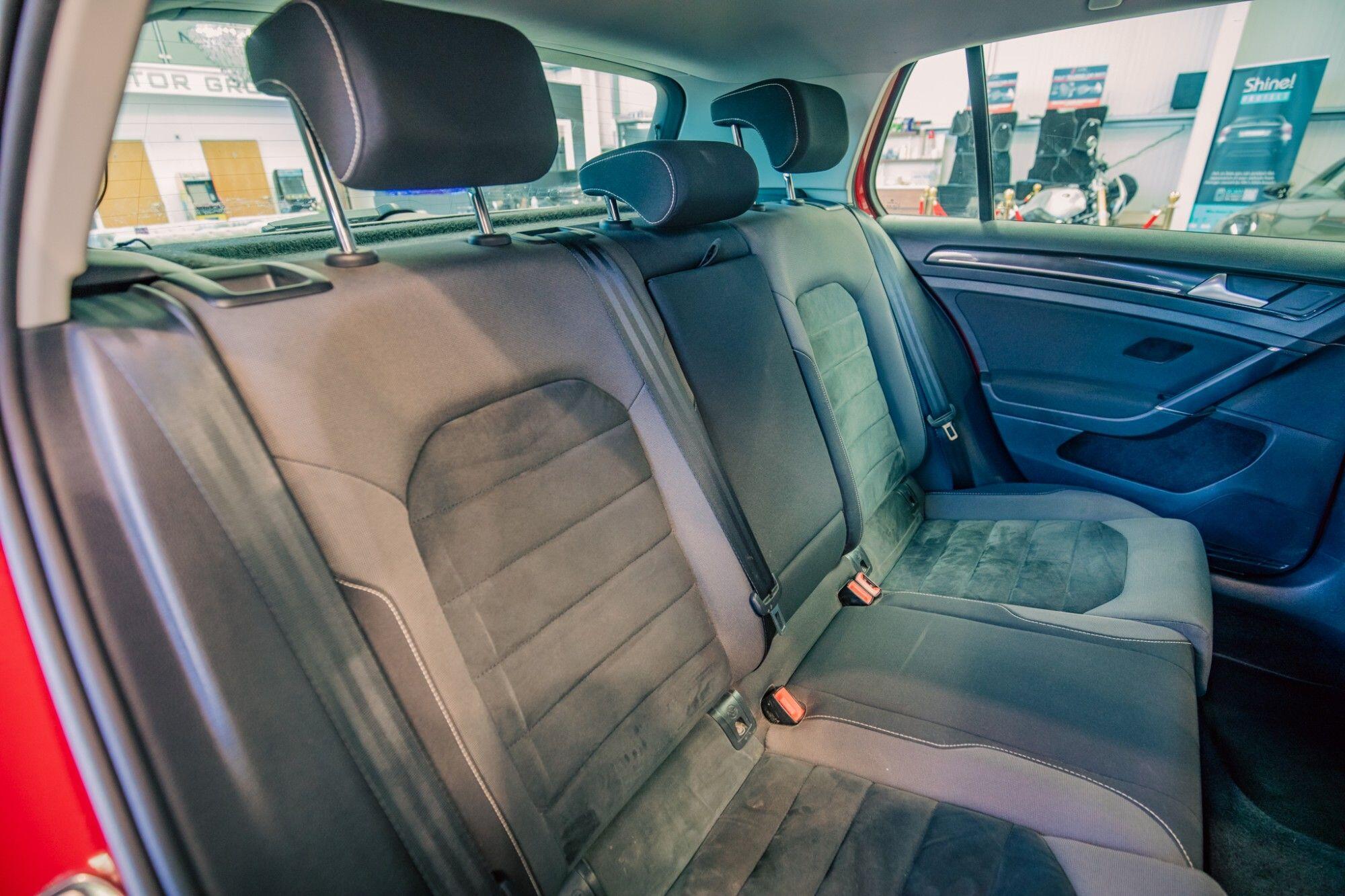 Volkswagen Golf view 13