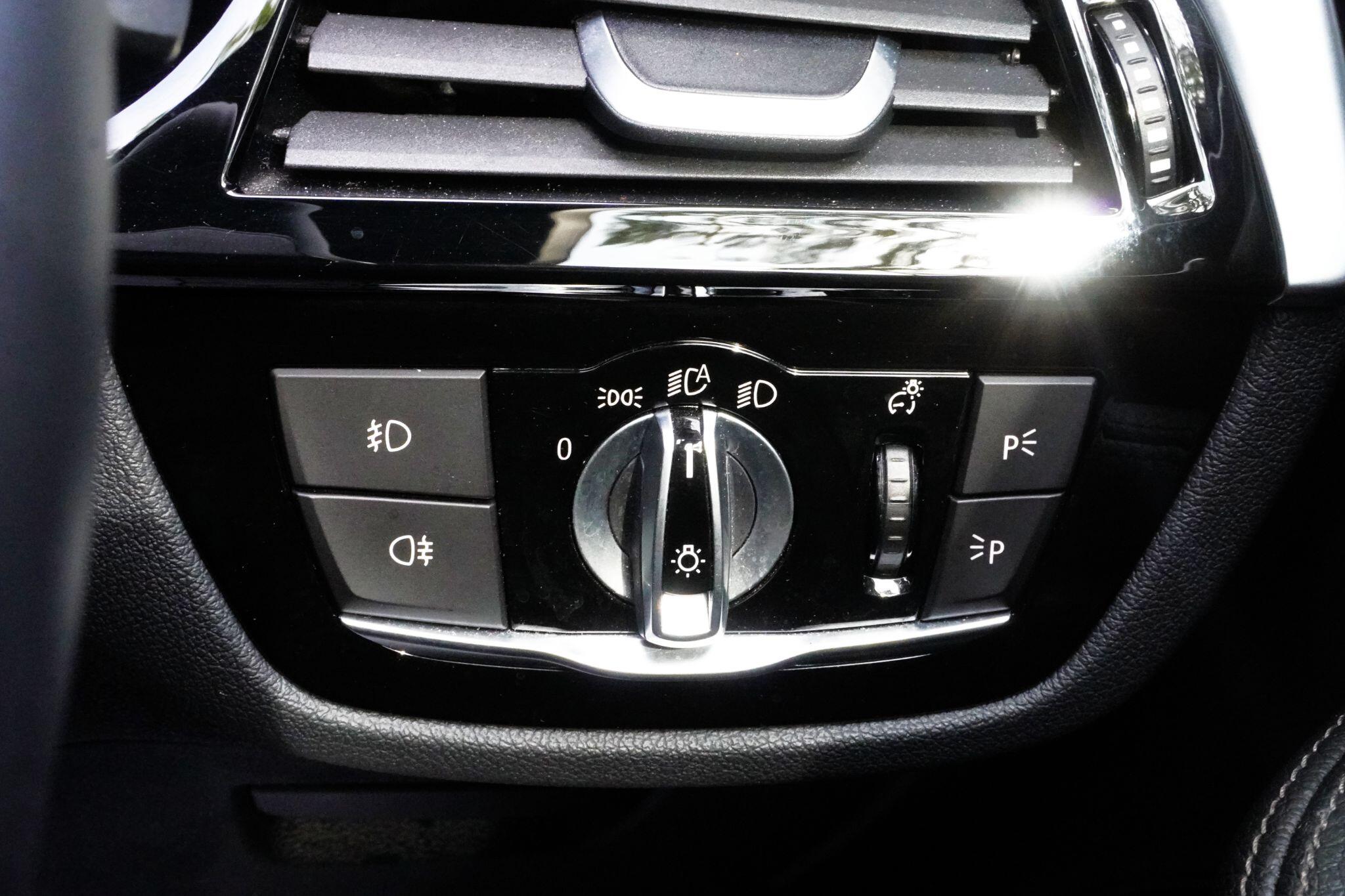 BMW 5 Series view 54