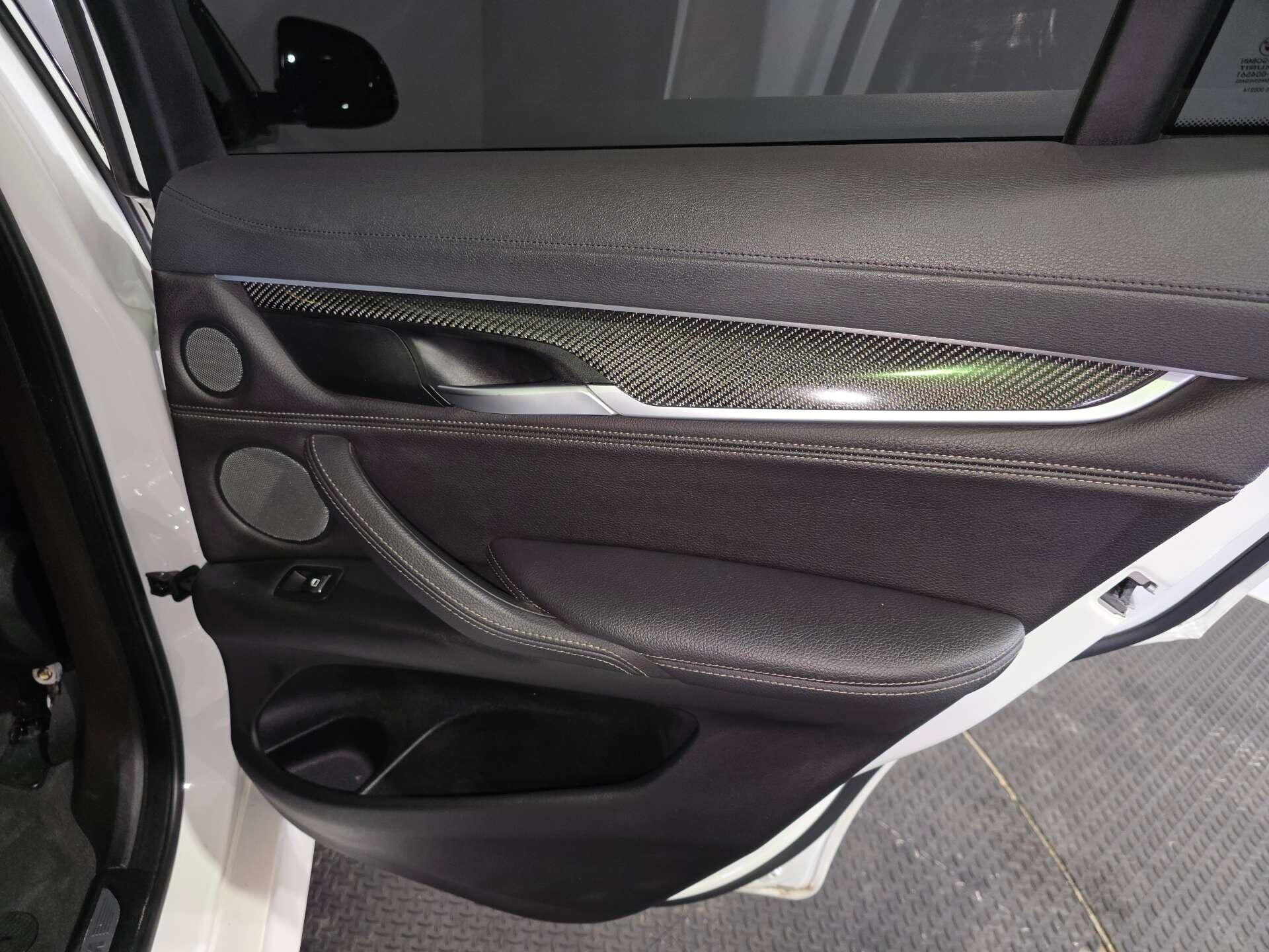 BMW X6 view 65