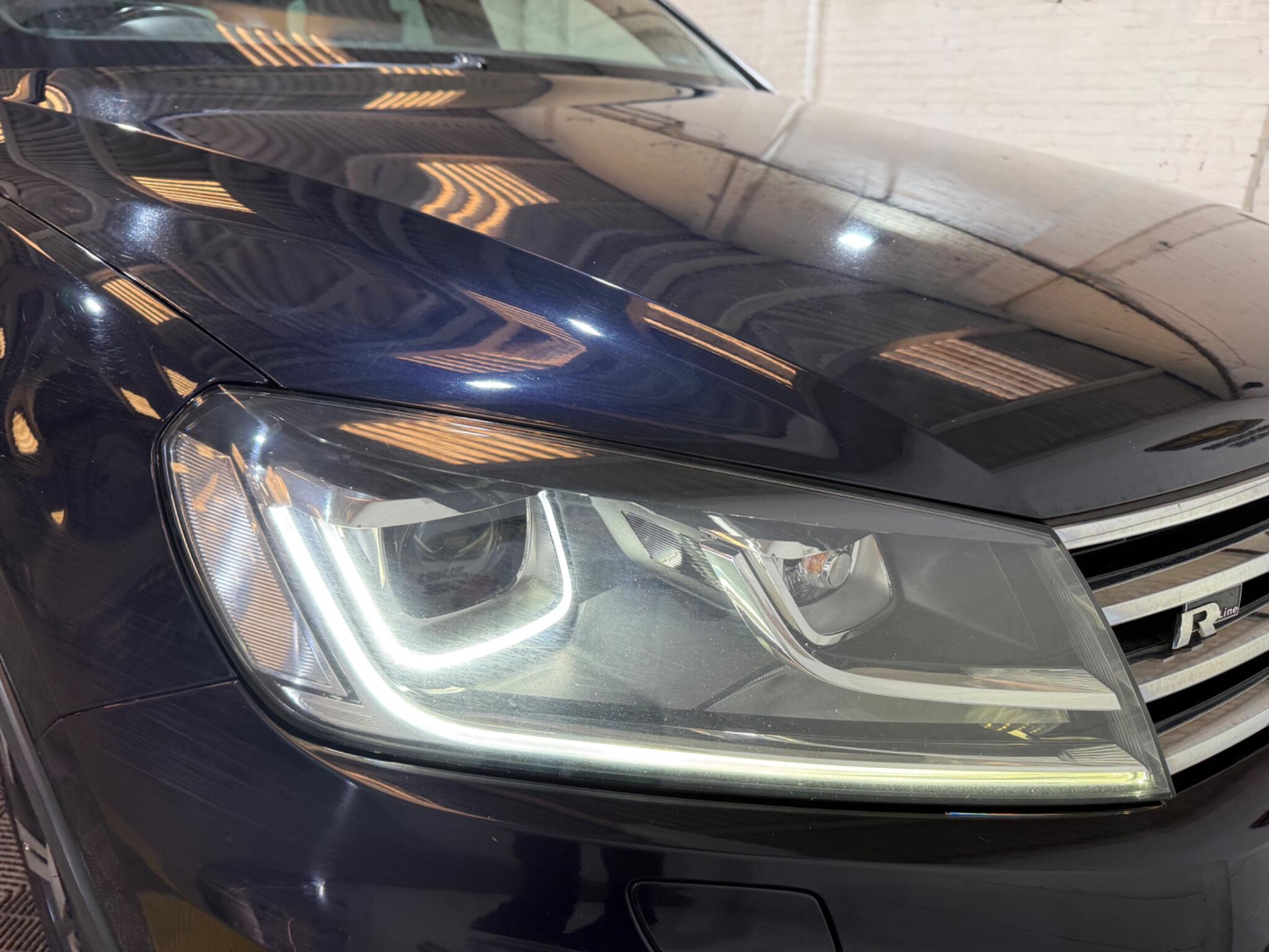 Volkswagen Touareg view 60