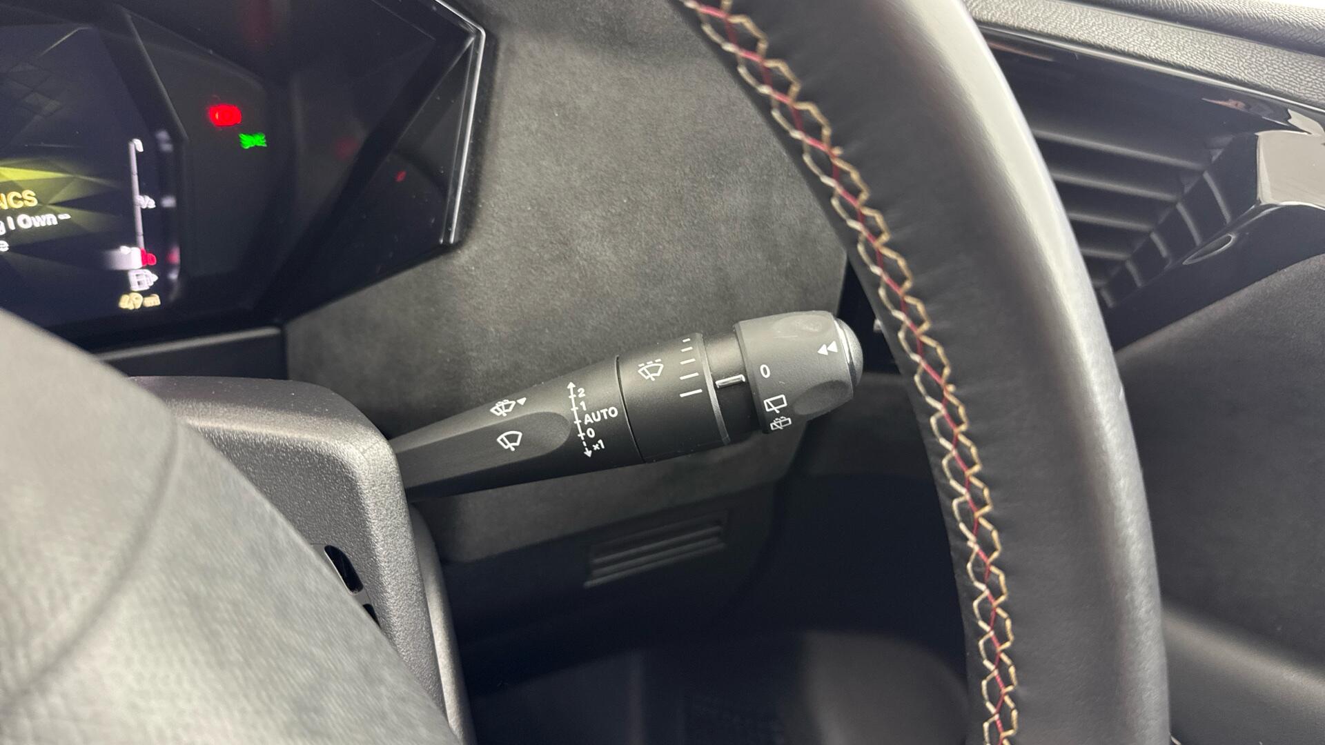 DS Automobiles DS 4 view 44