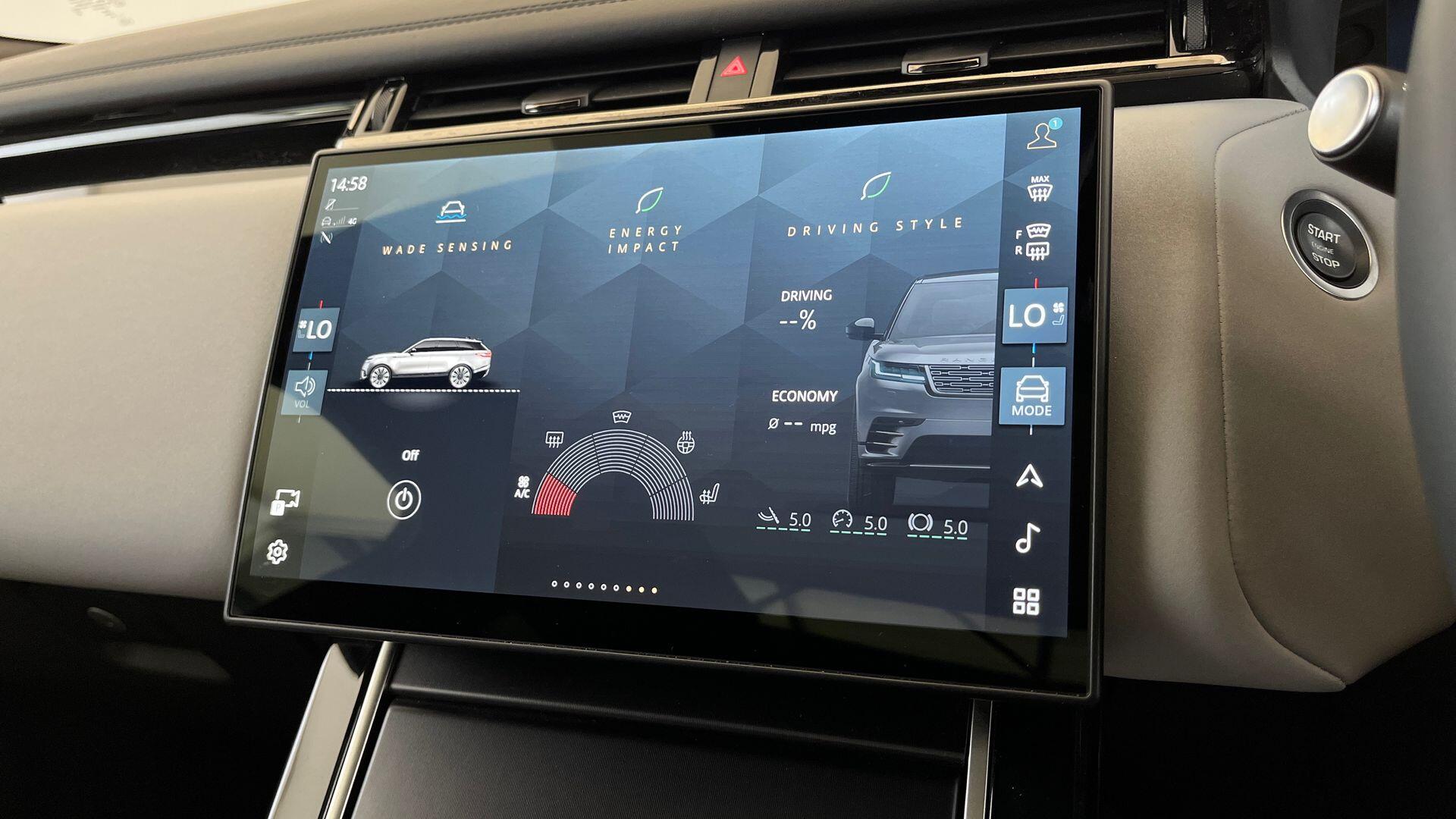 Land Rover Range Rover Velar view 38
