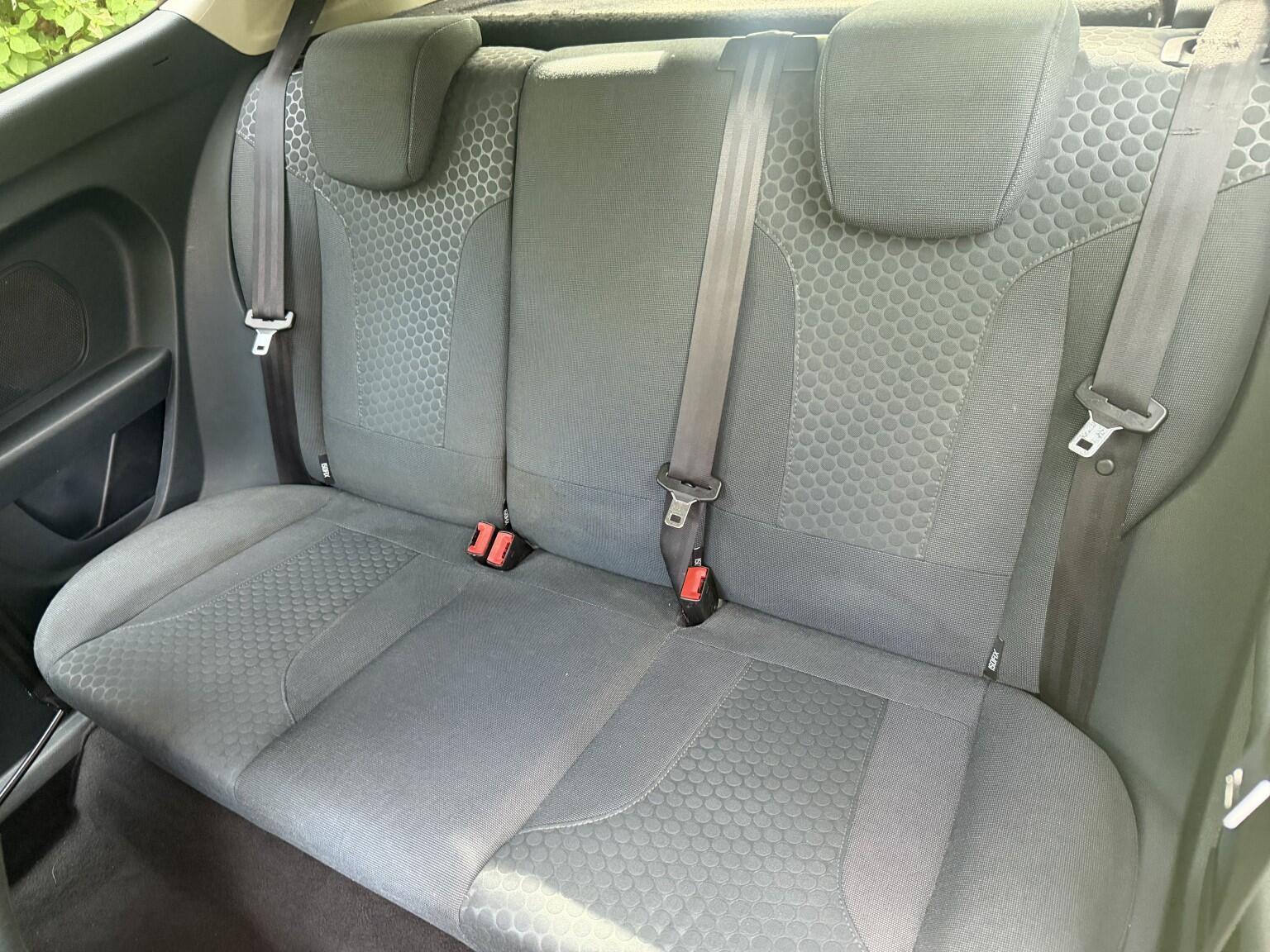 Ford Fiesta view 14
