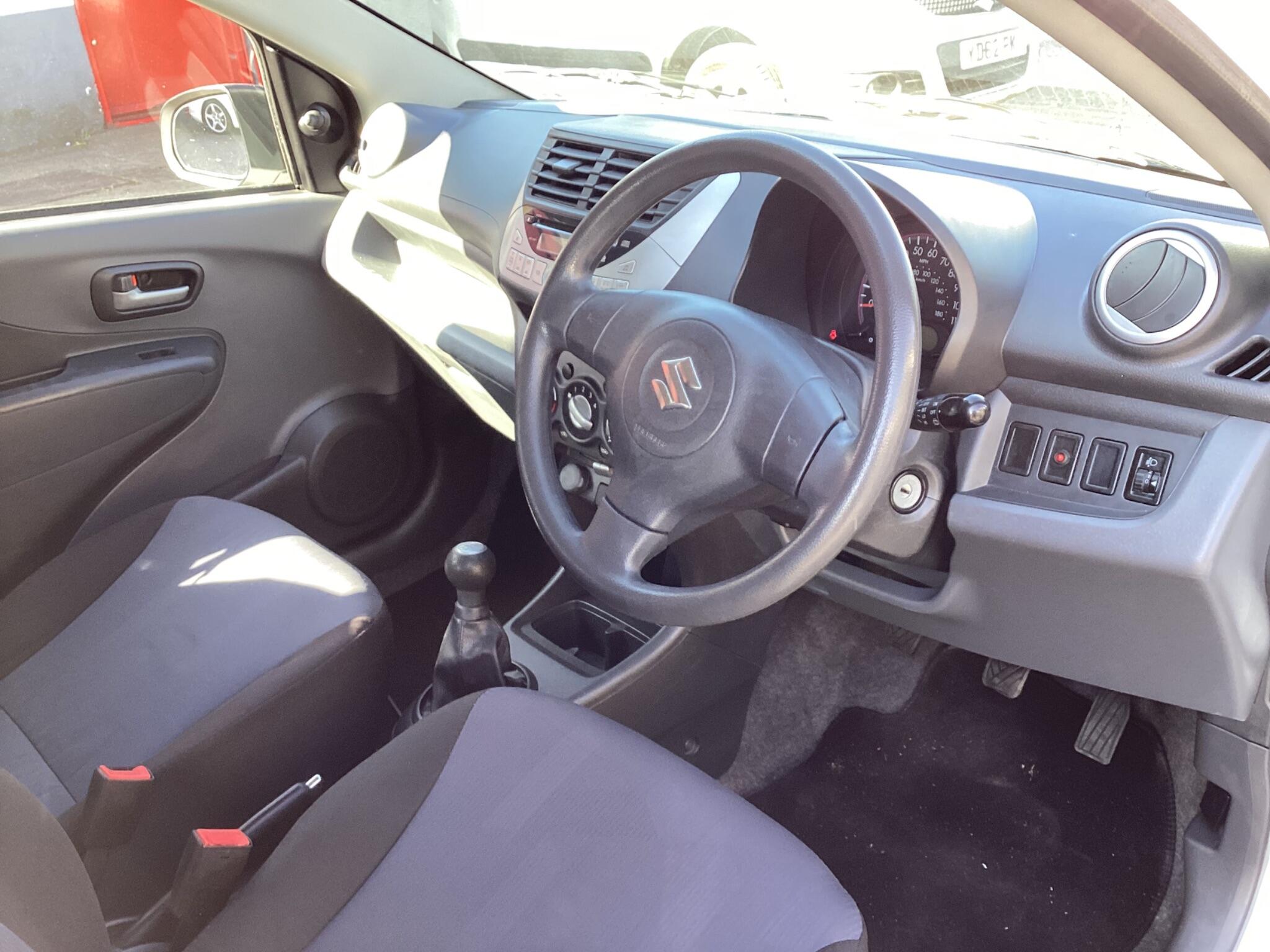 Suzuki Alto view 3