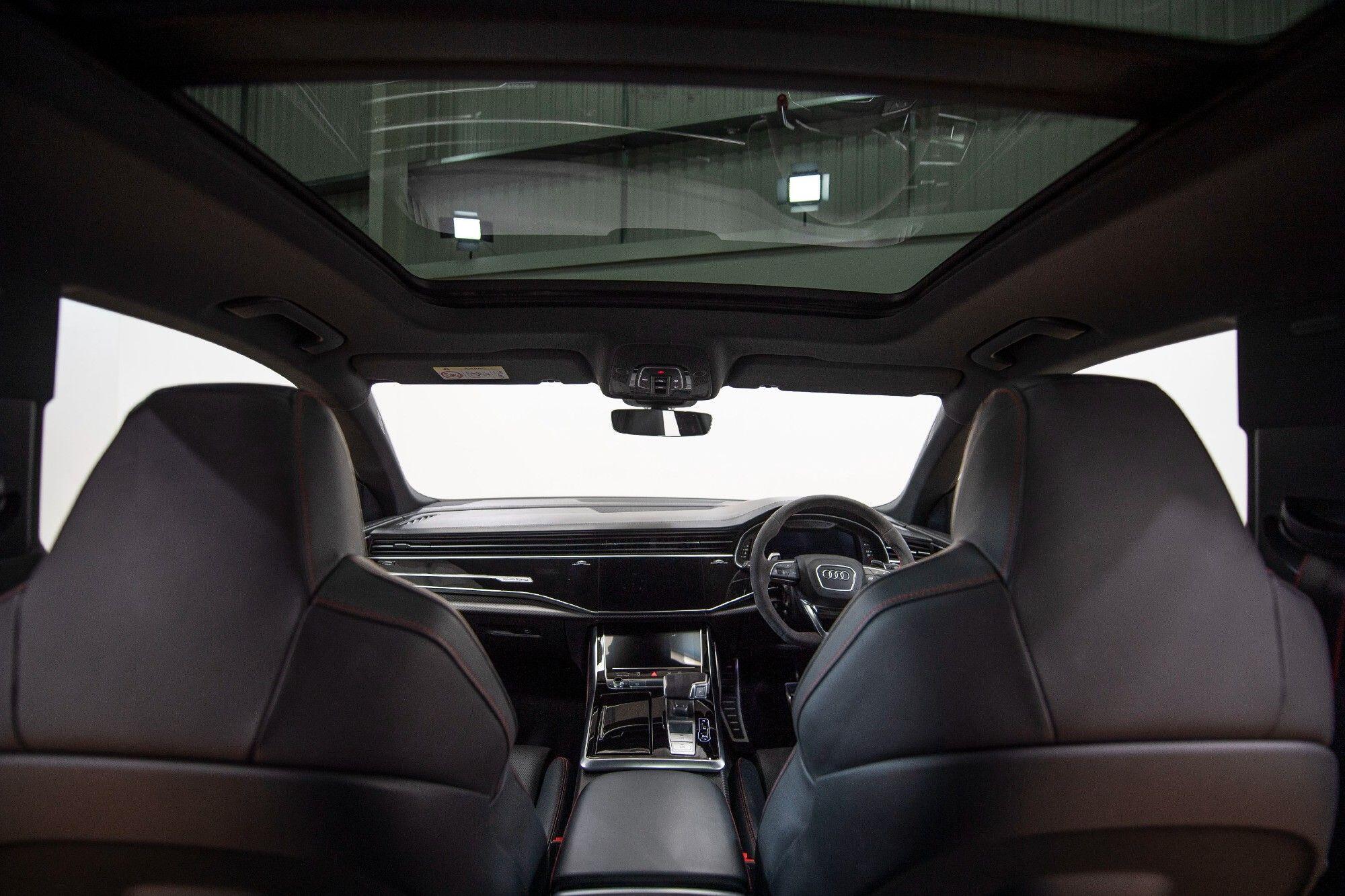 Audi RSQ8 view 8