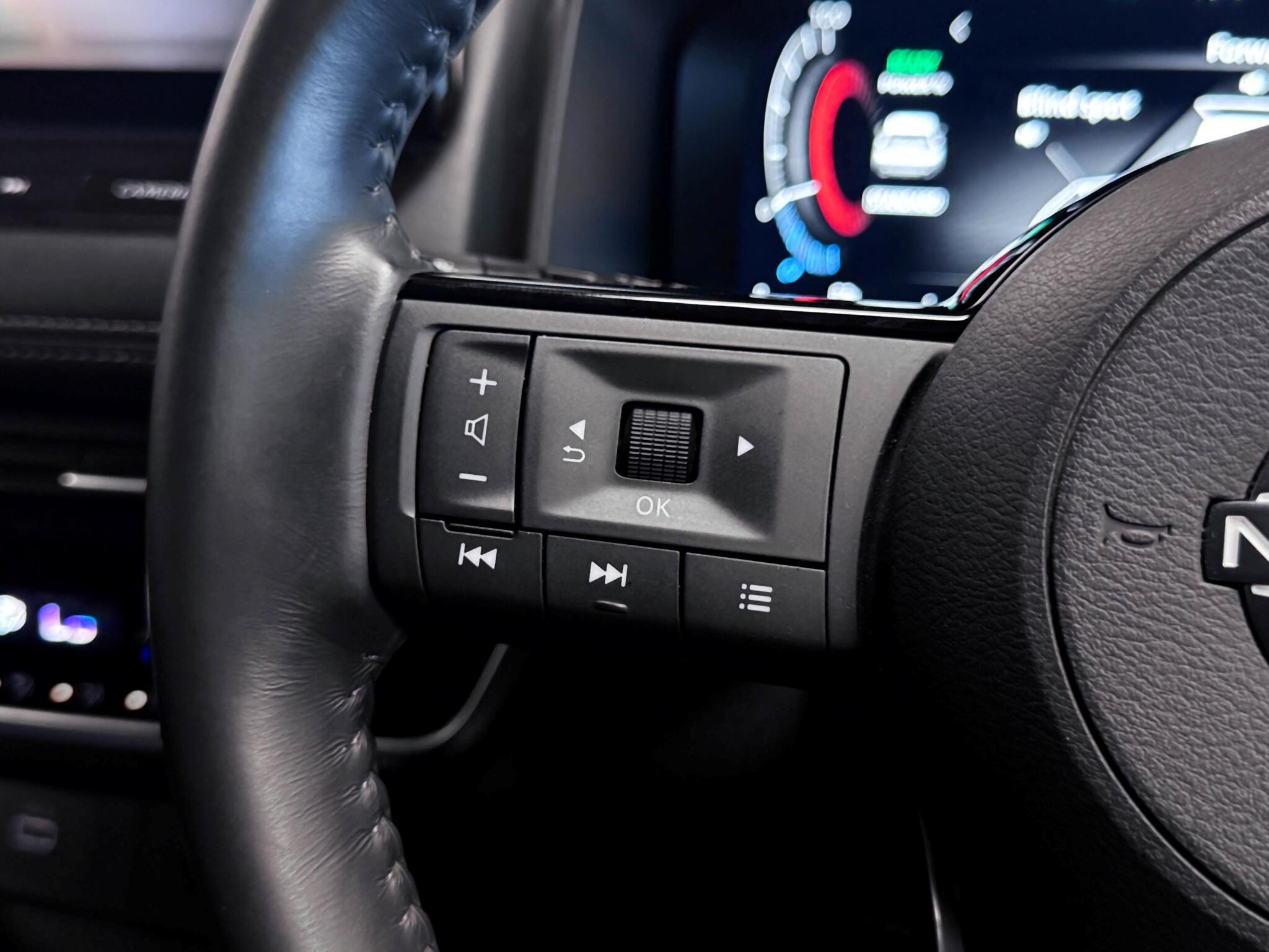 Nissan X-Trail view 30