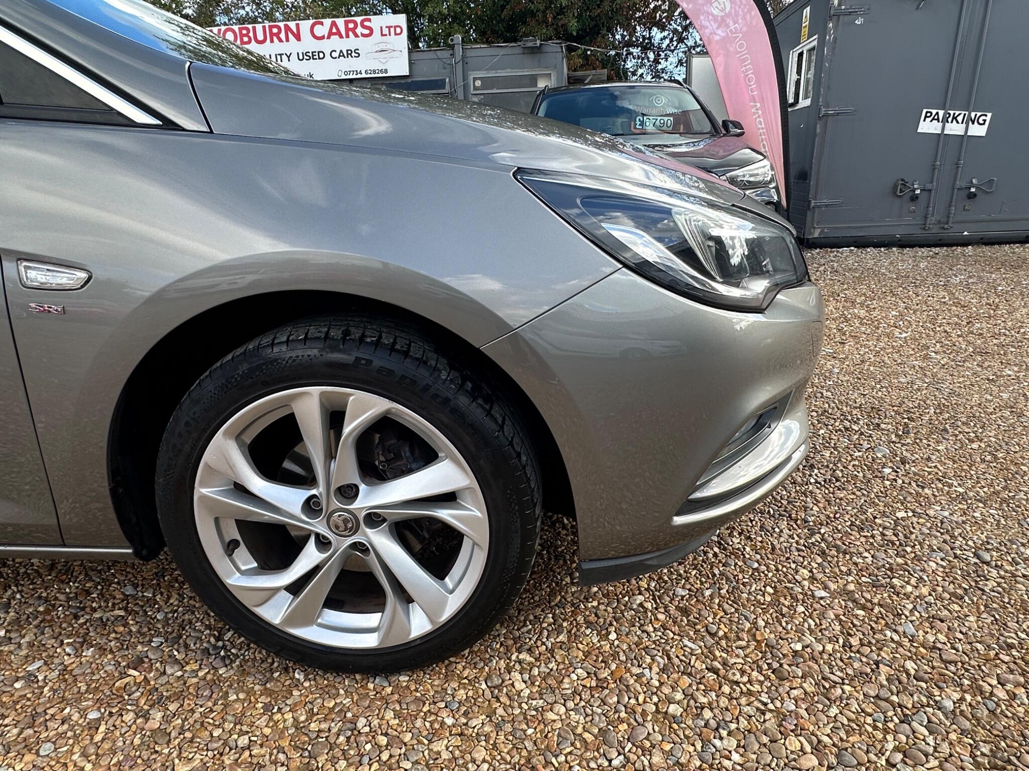 Vauxhall Astra view 23