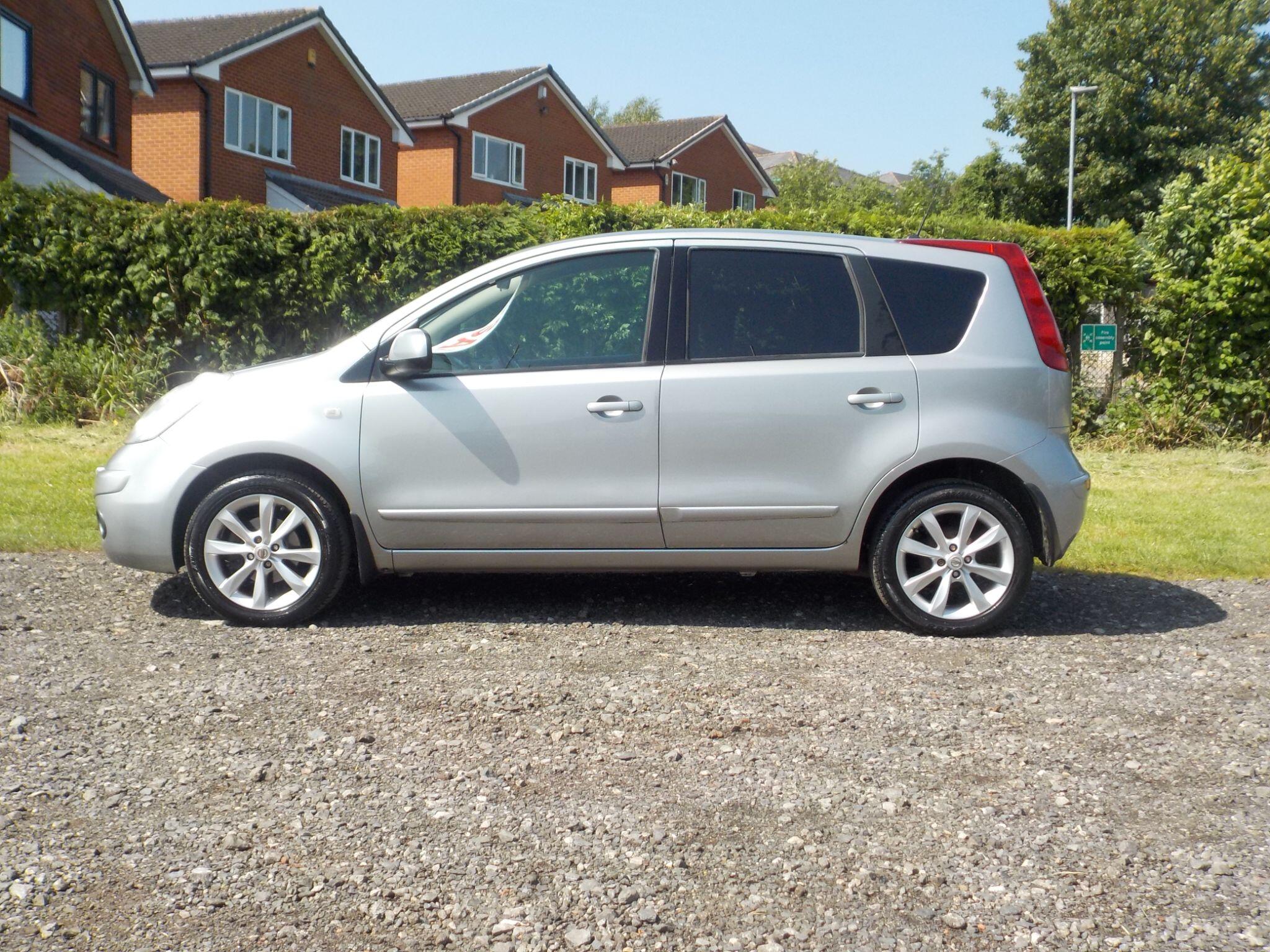 Nissan Note 1.6 16V Tekna Auto Euro 4 5dr
