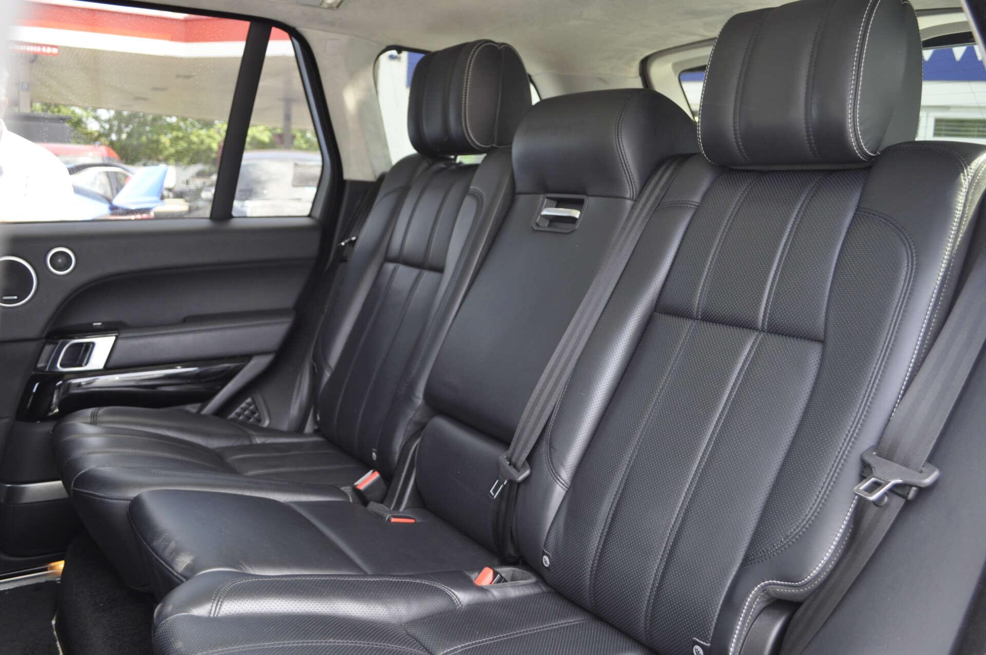 Land Rover Range Rover view 12
