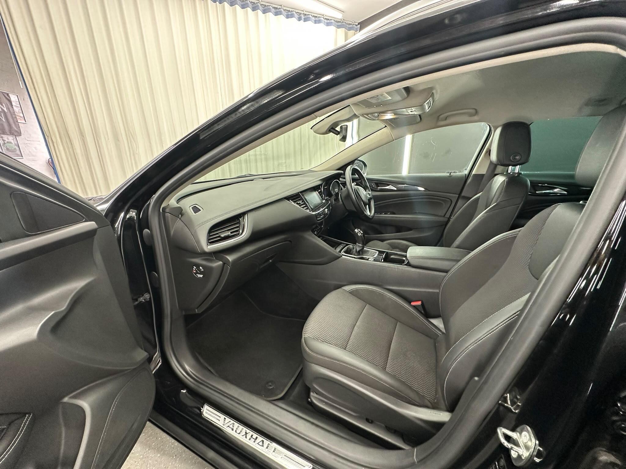 Vauxhall Insignia view 29