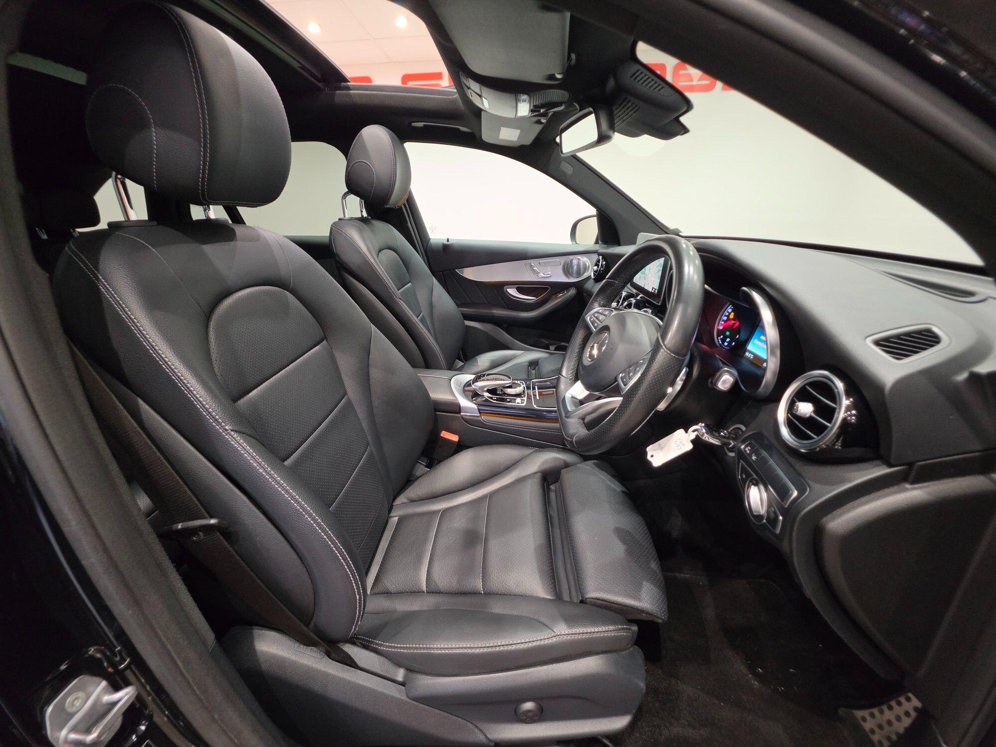 Mercedes-Benz GLC view 22