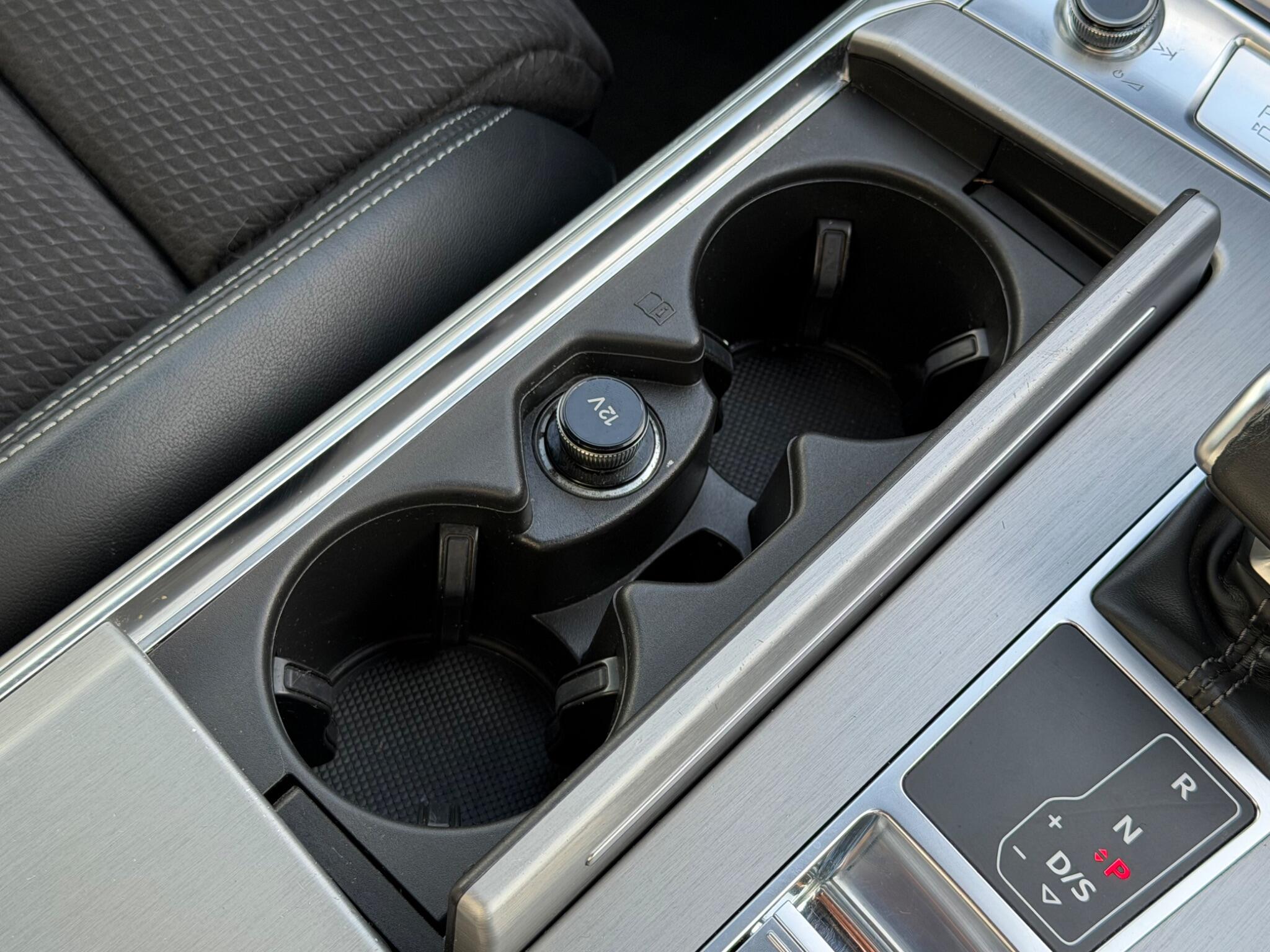 Audi A6 view 41