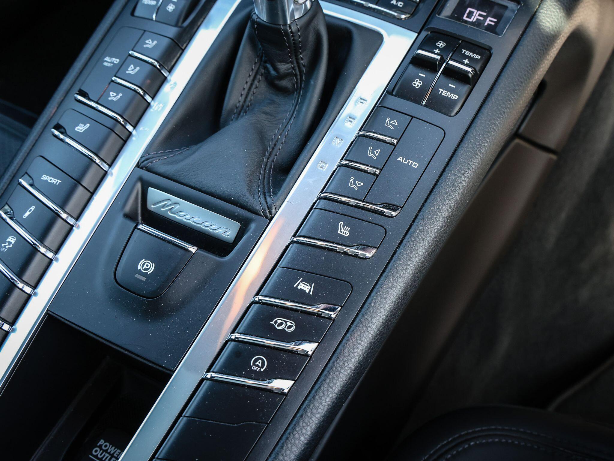 Porsche Macan view 42