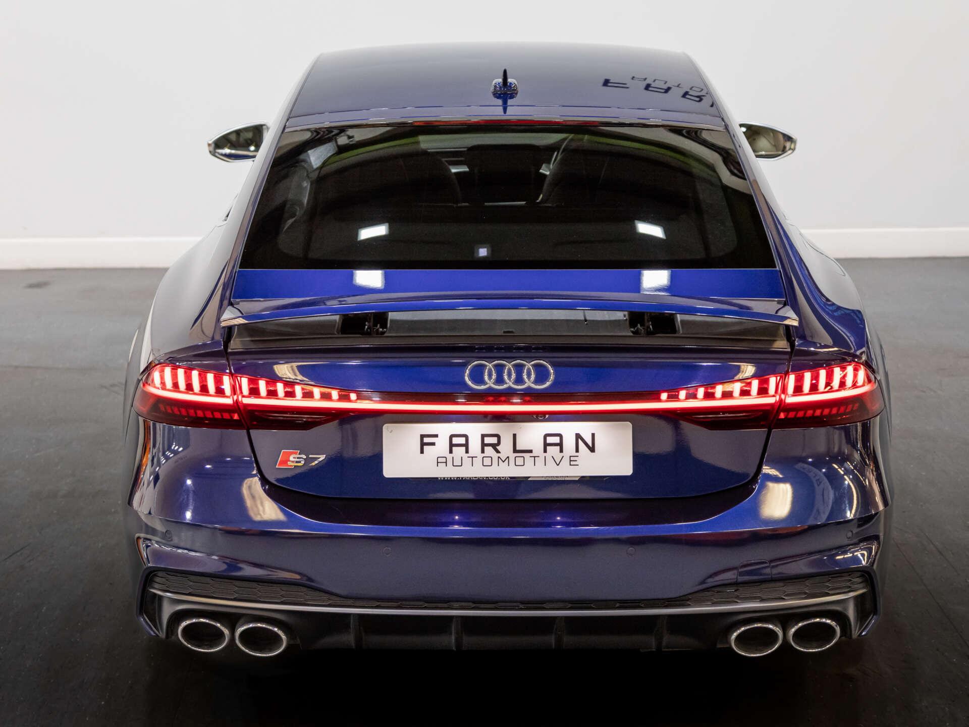 Audi S7 view 34