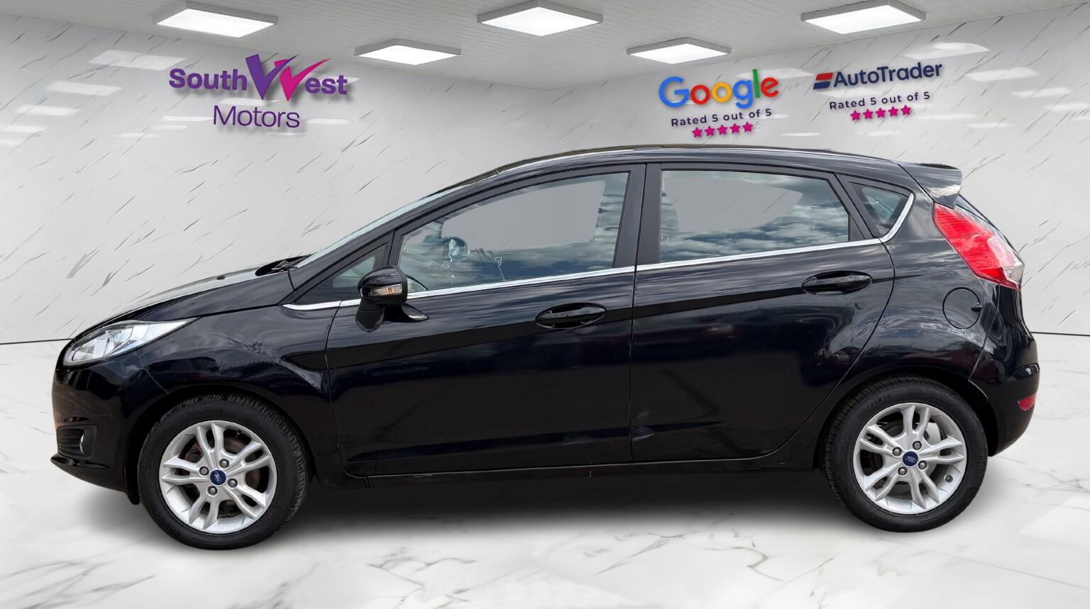 Ford Fiesta view 13
