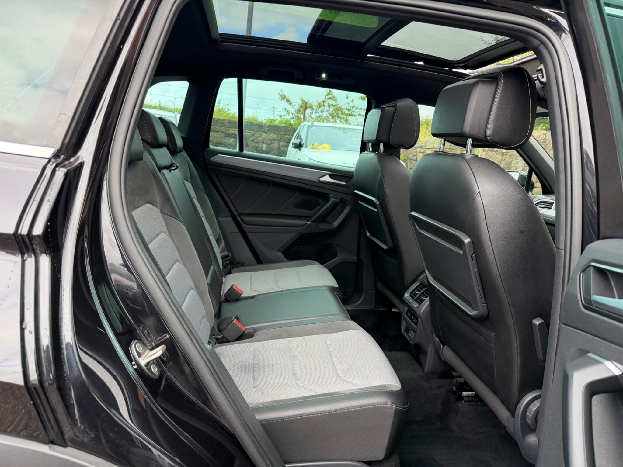 Volkswagen Tiguan view 22