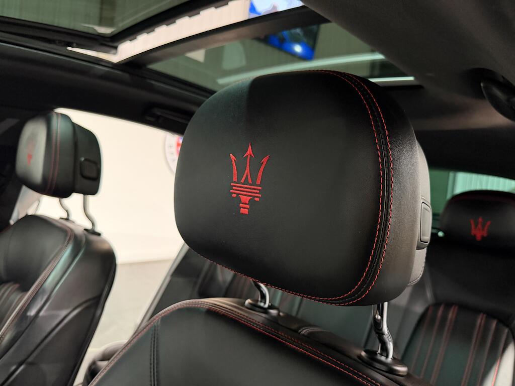 Maserati Levante view 11