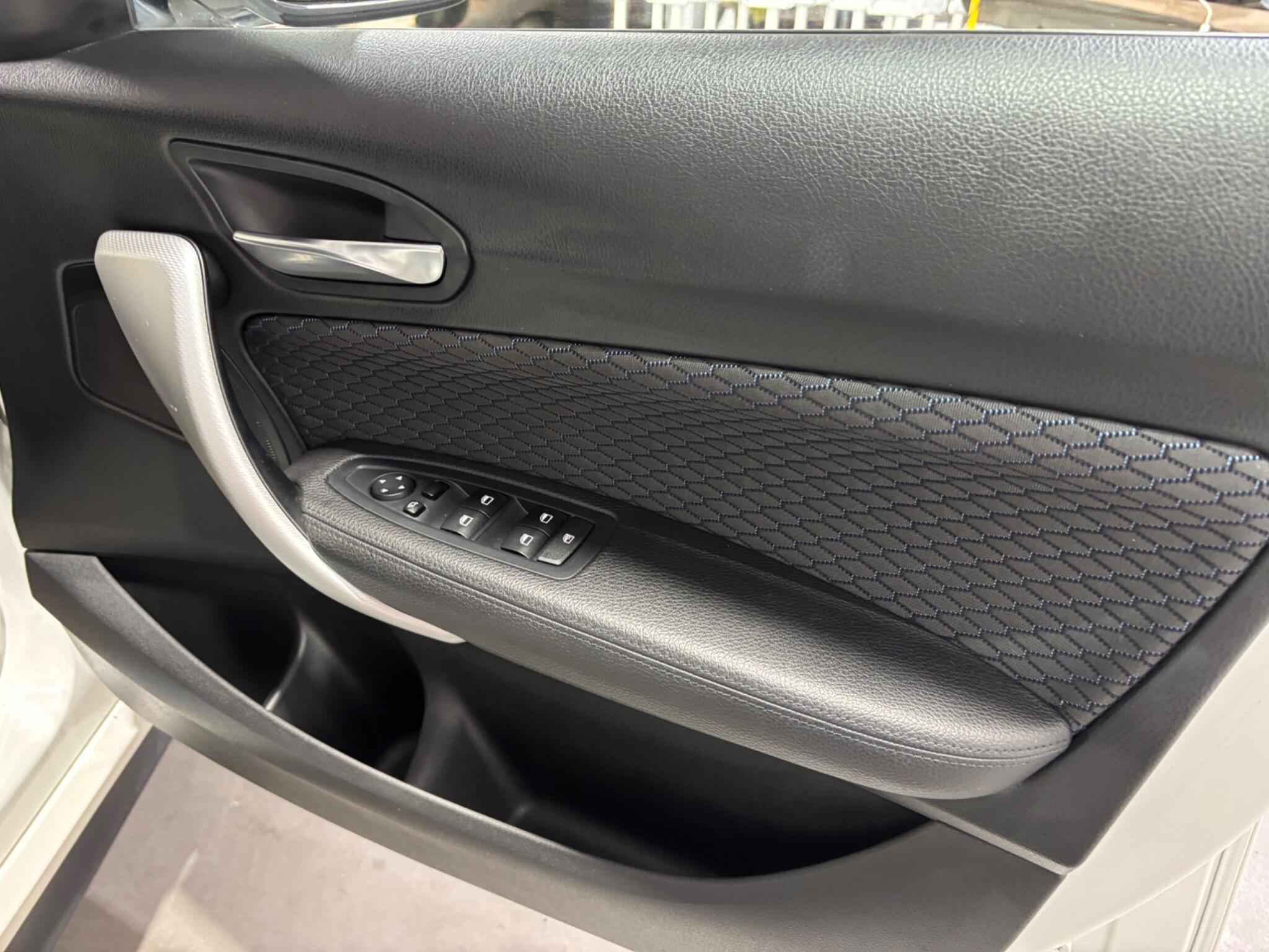 BMW 1 Series view 26