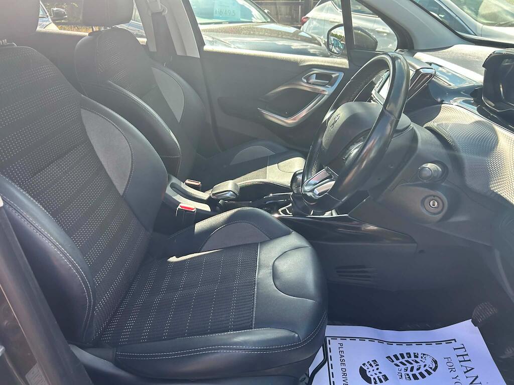 Peugeot 2008 view 8