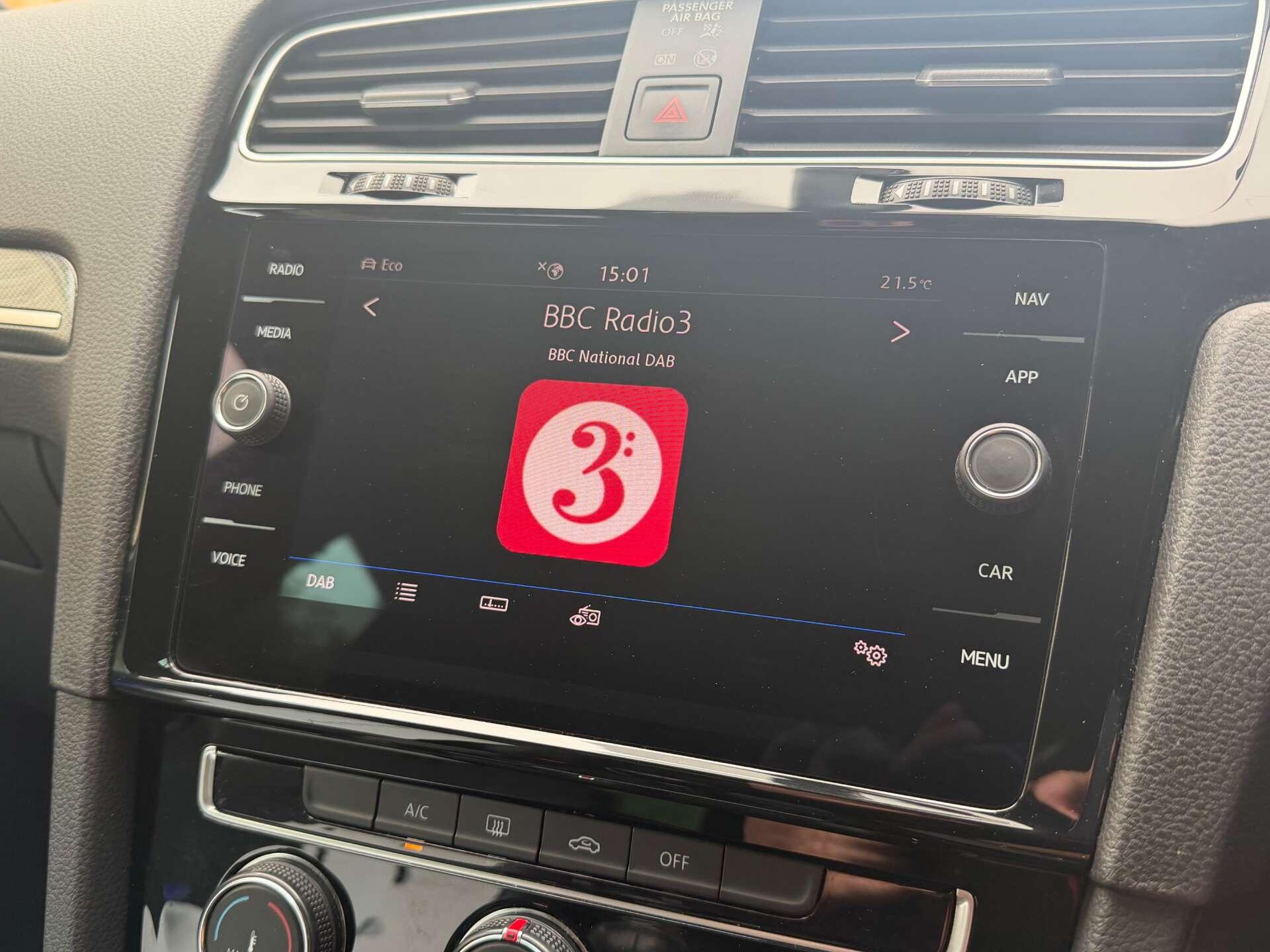 Volkswagen Golf view 24