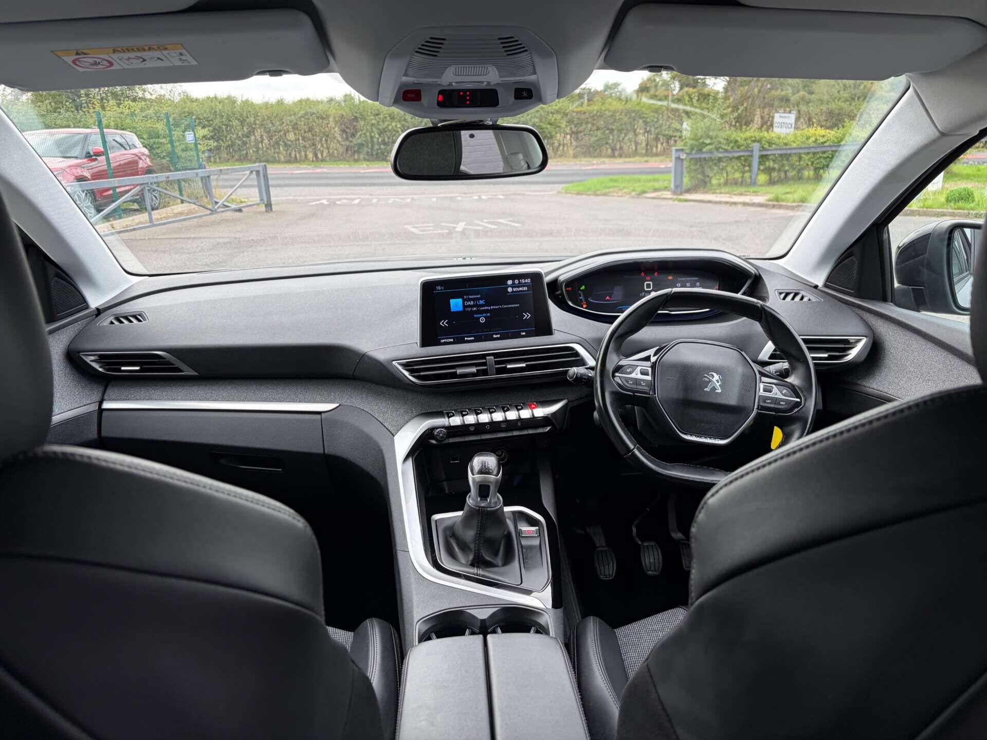 Peugeot 3008 view 27