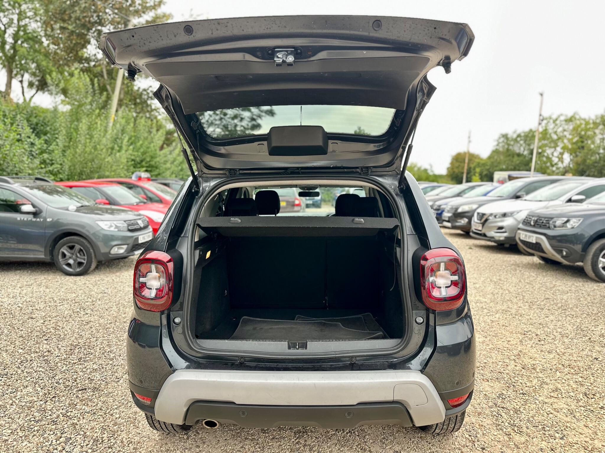 Dacia Duster view 19