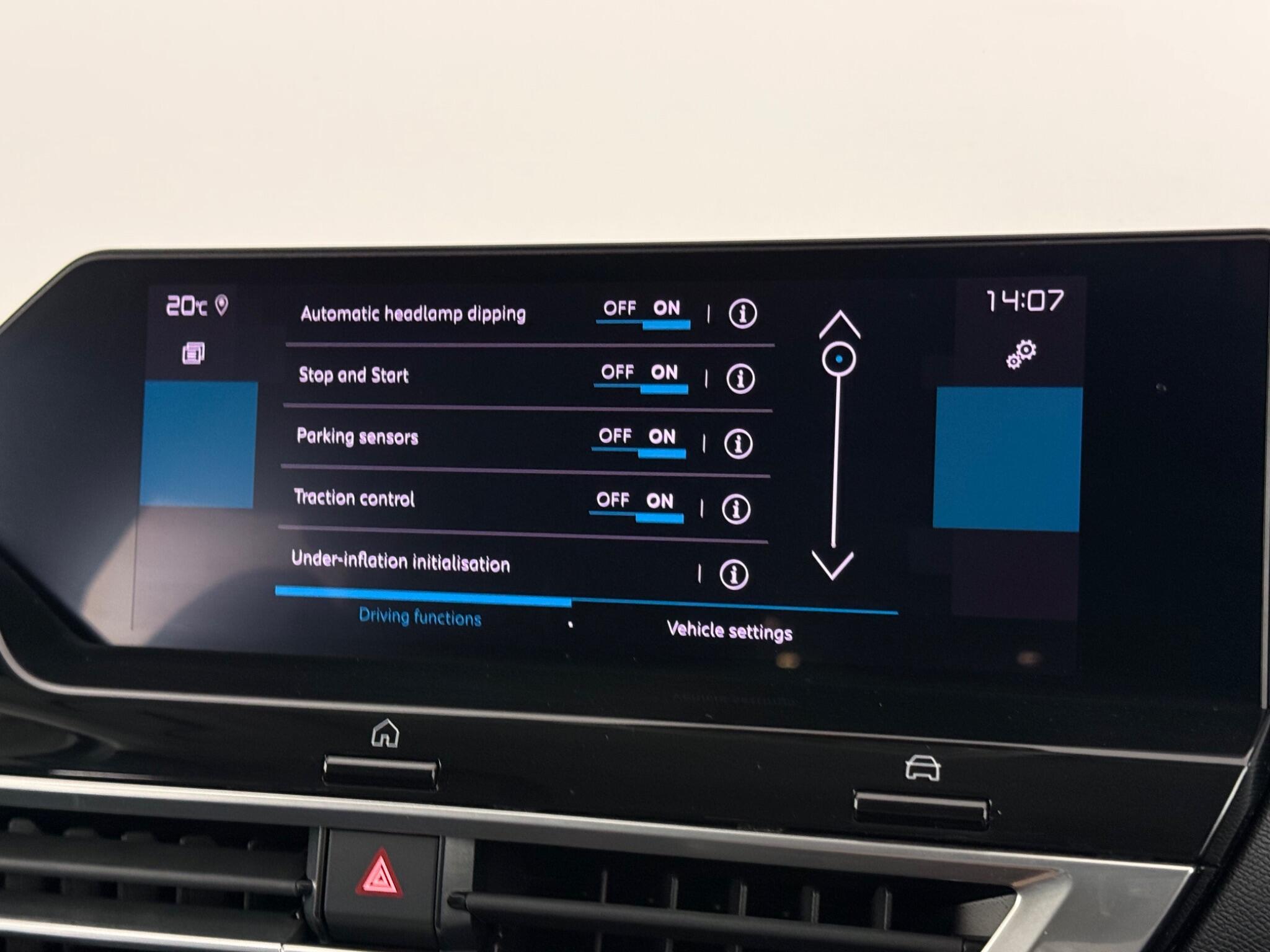 Citroen C4 view 16
