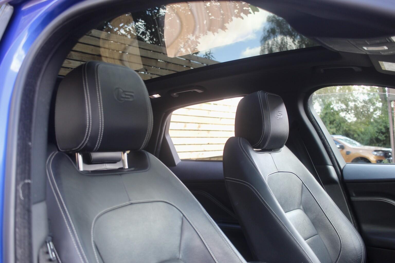 Jaguar F-Pace view 8