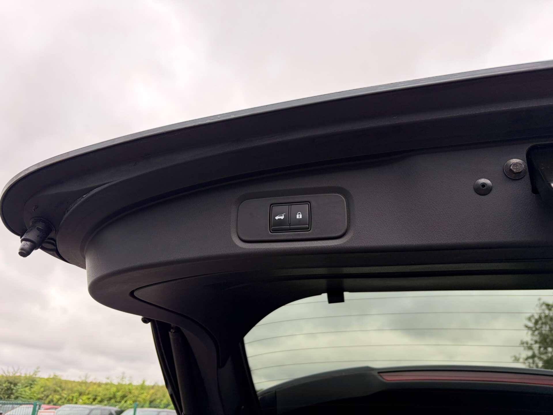 Nissan Qashqai view 25