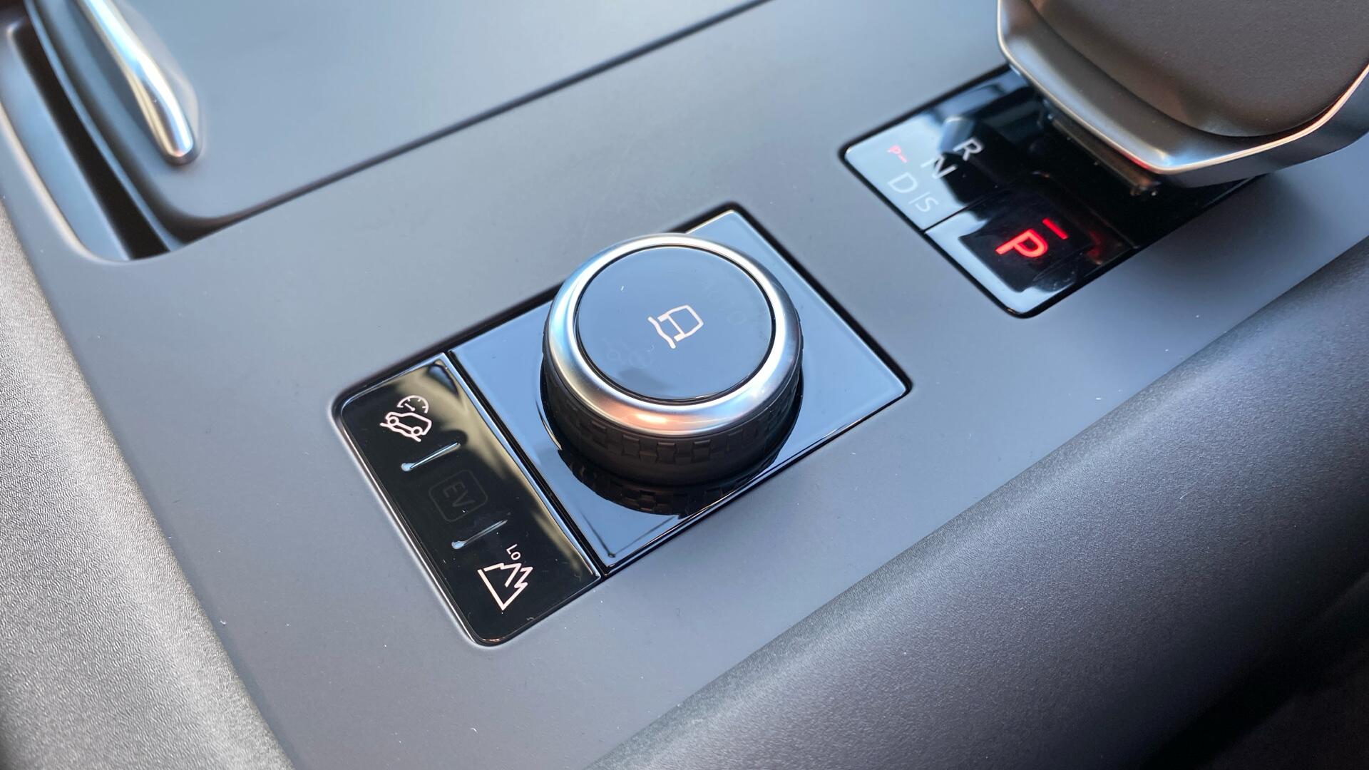 Land Rover Discovery view 33