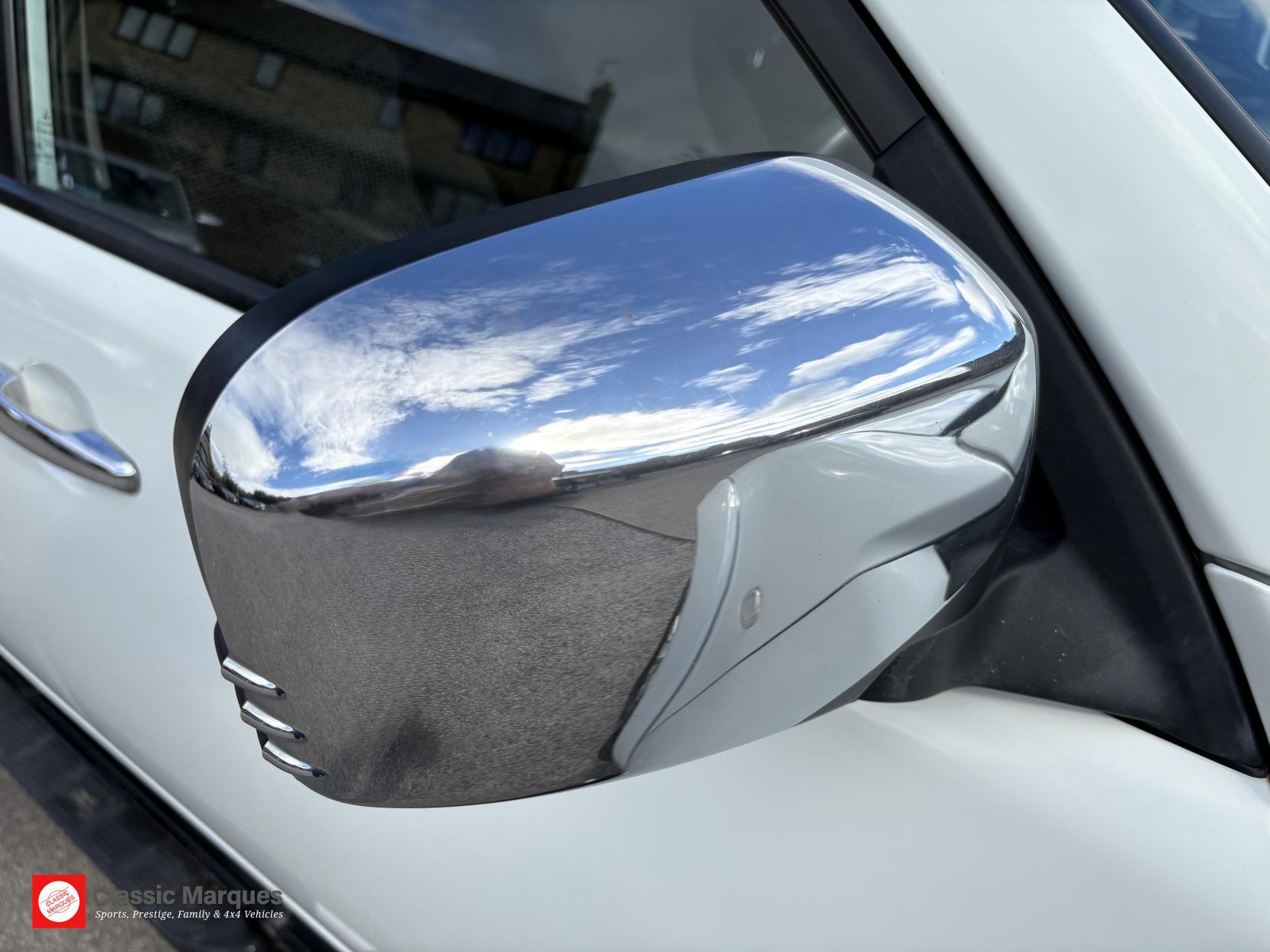 Mitsubishi L200 view 19