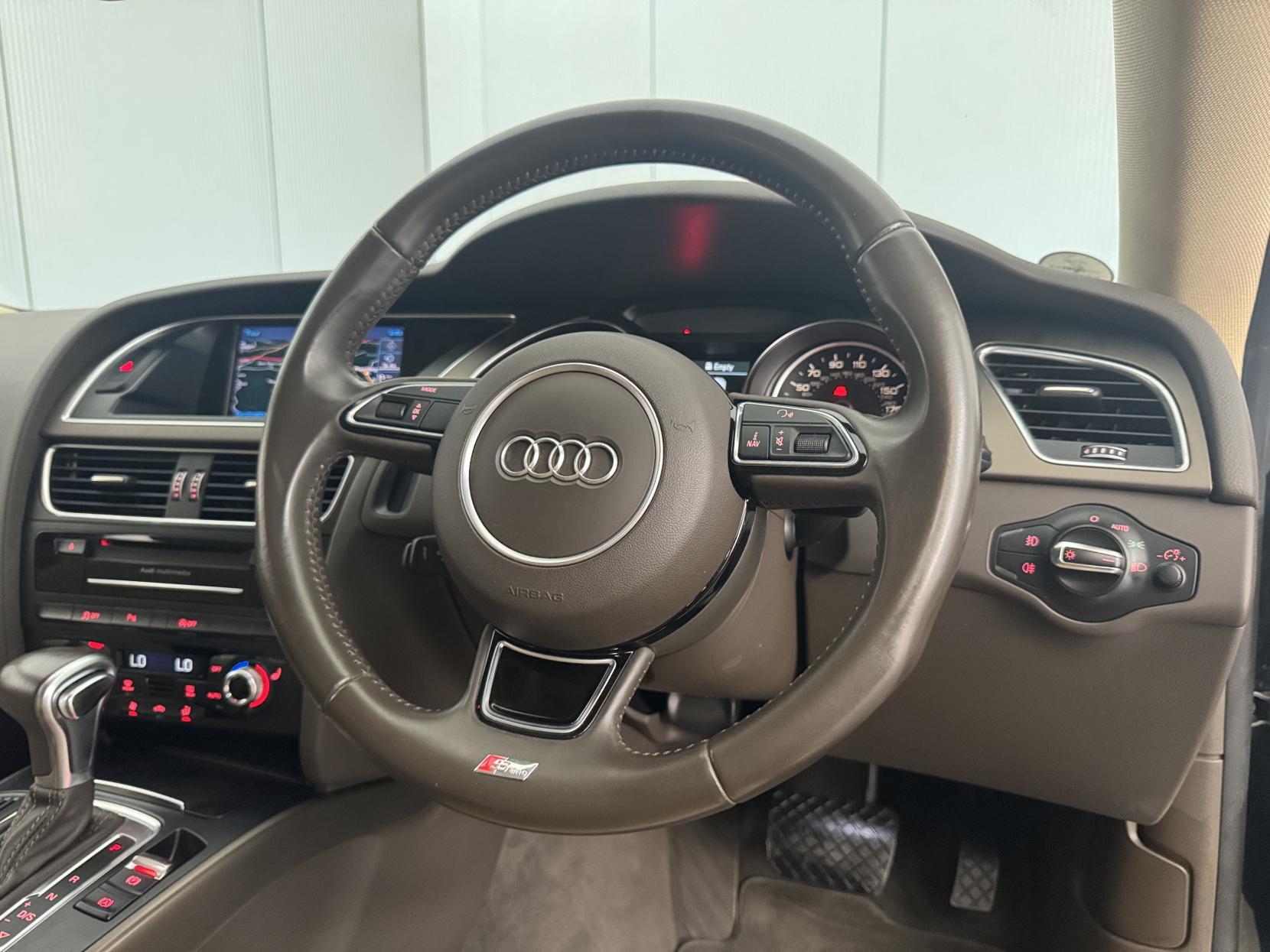 Audi A5 view 56