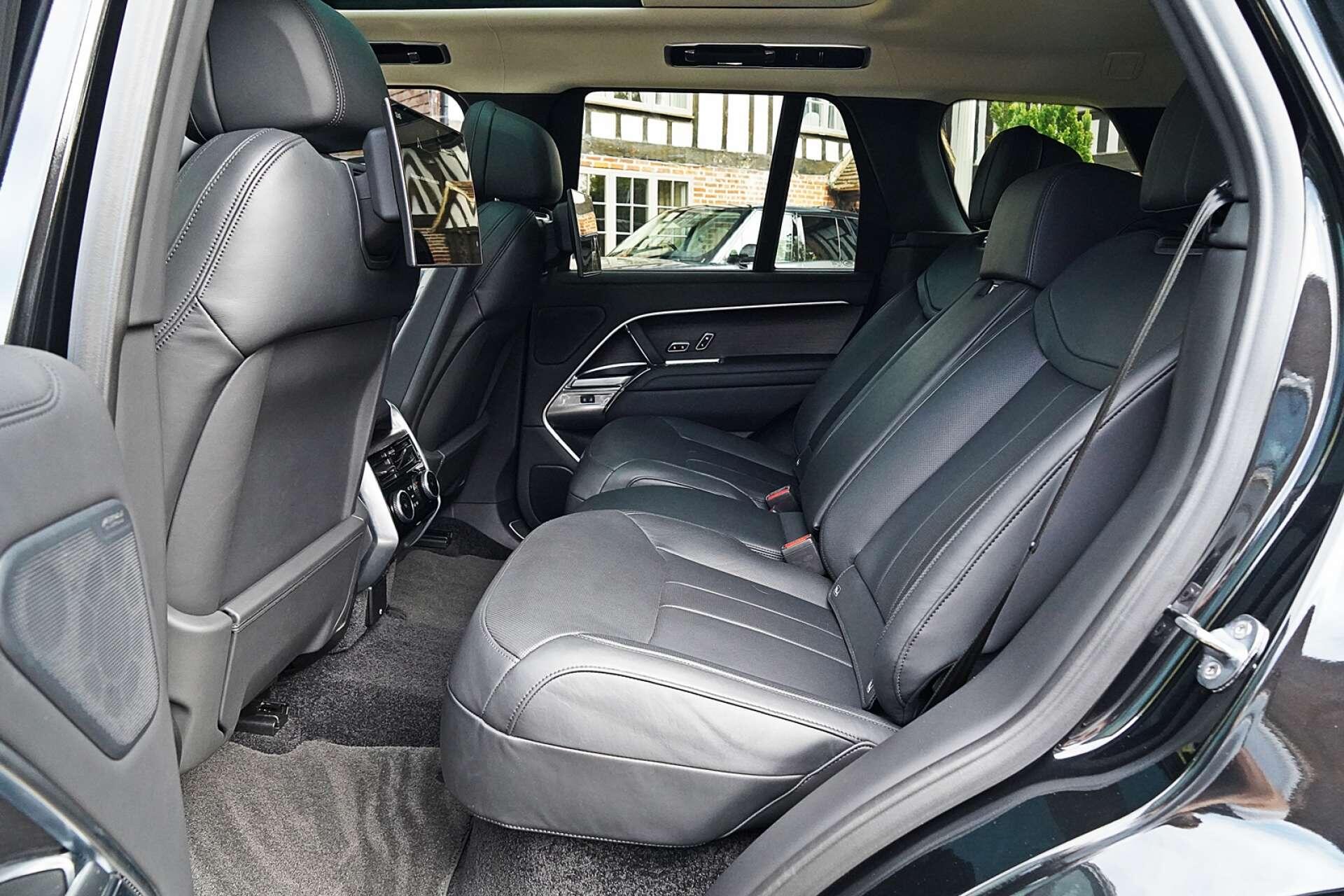 Land Rover Range Rover view 15