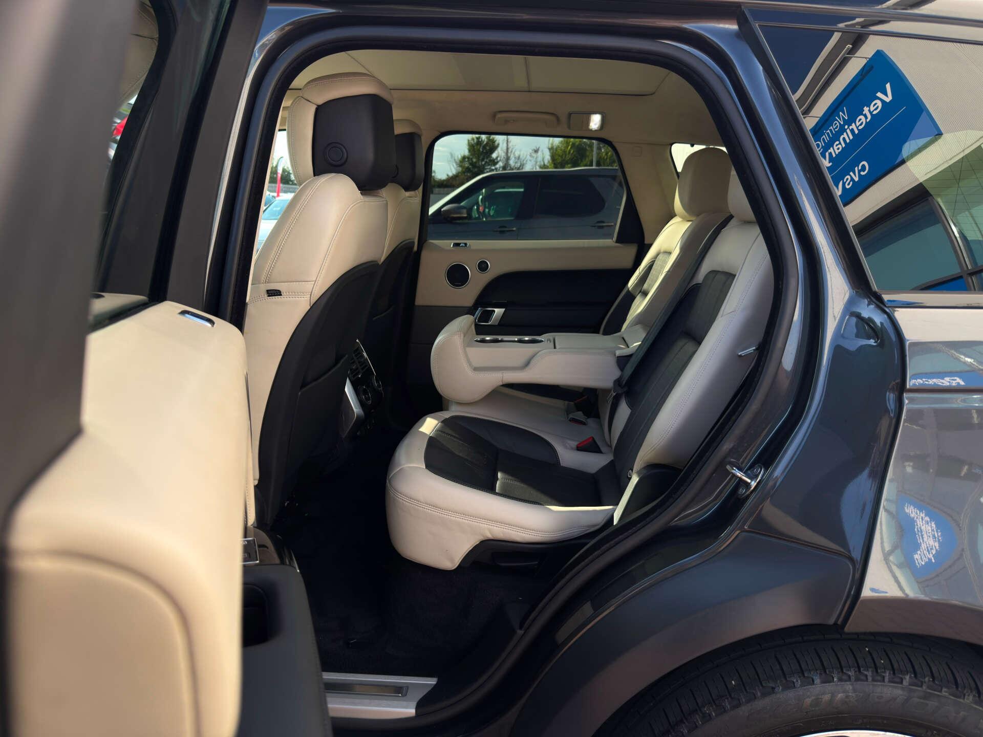 Land Rover Range Rover Sport view 37