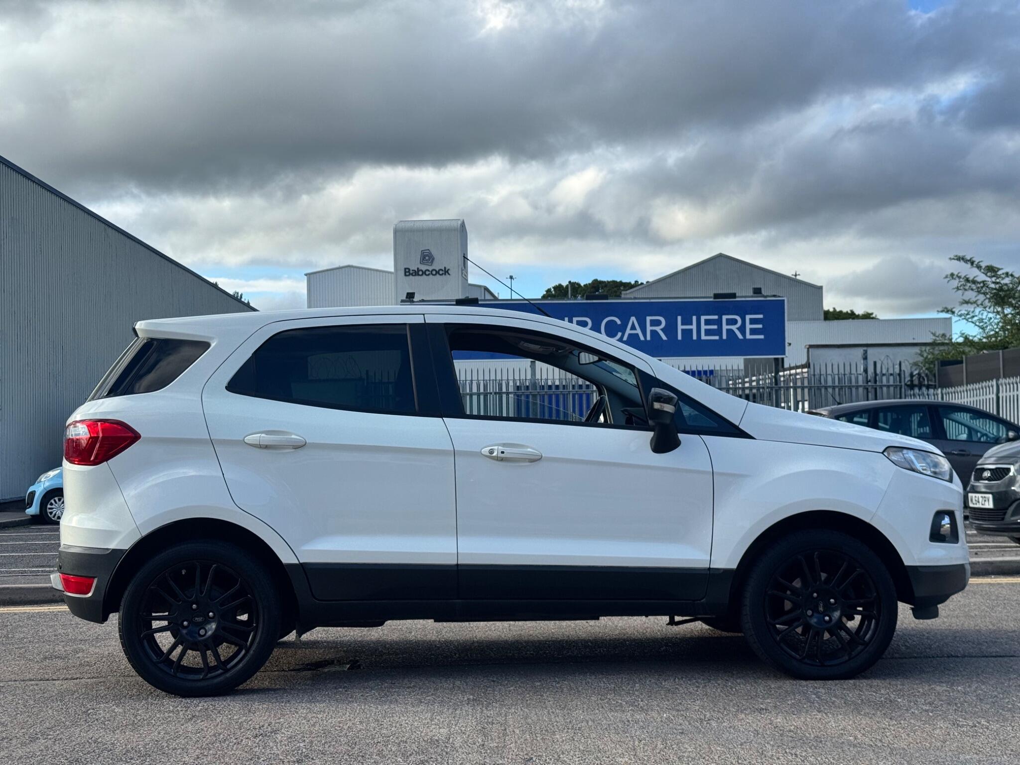 Ford Ecosport view 18