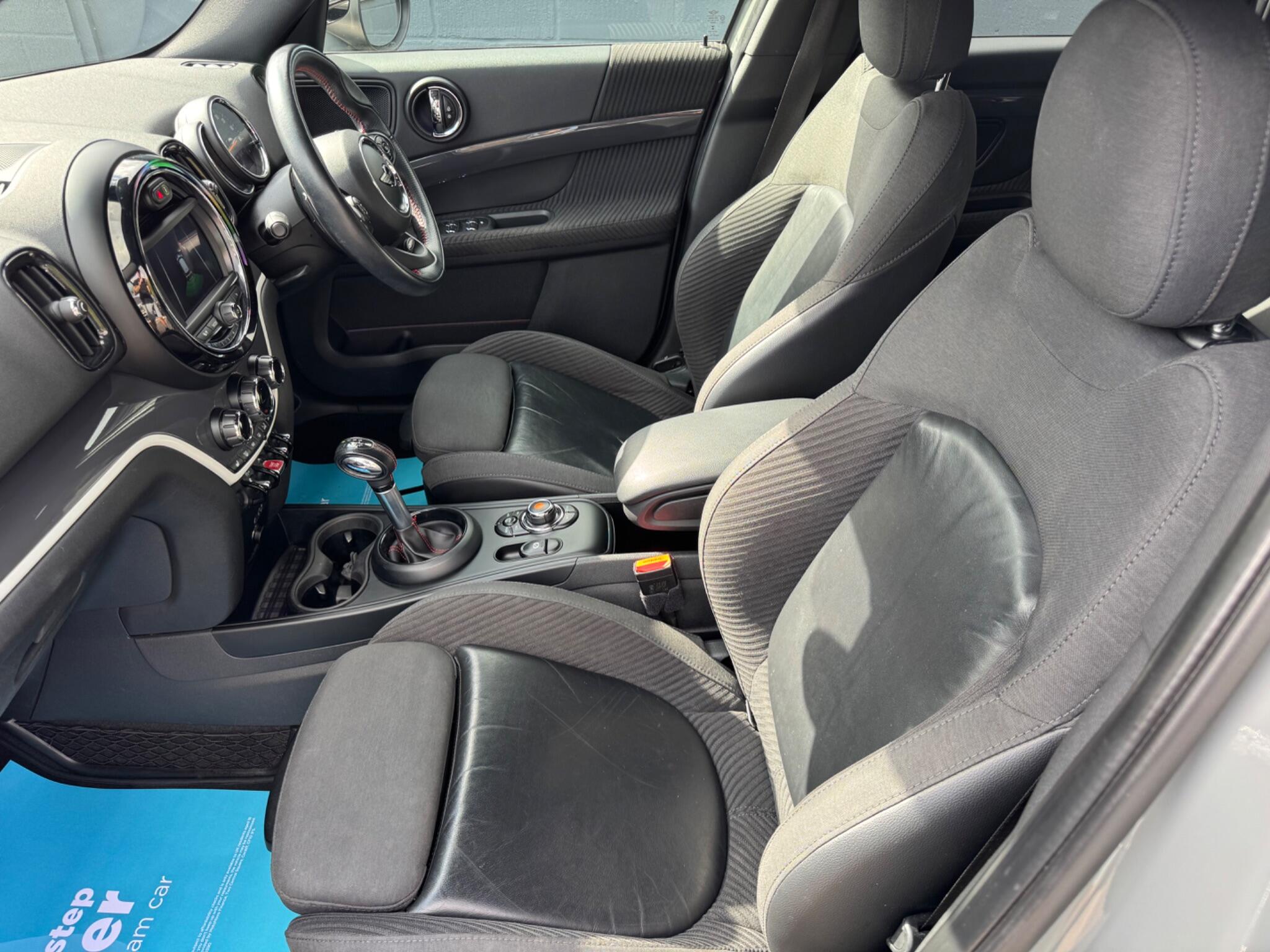 Mini Countryman view 43