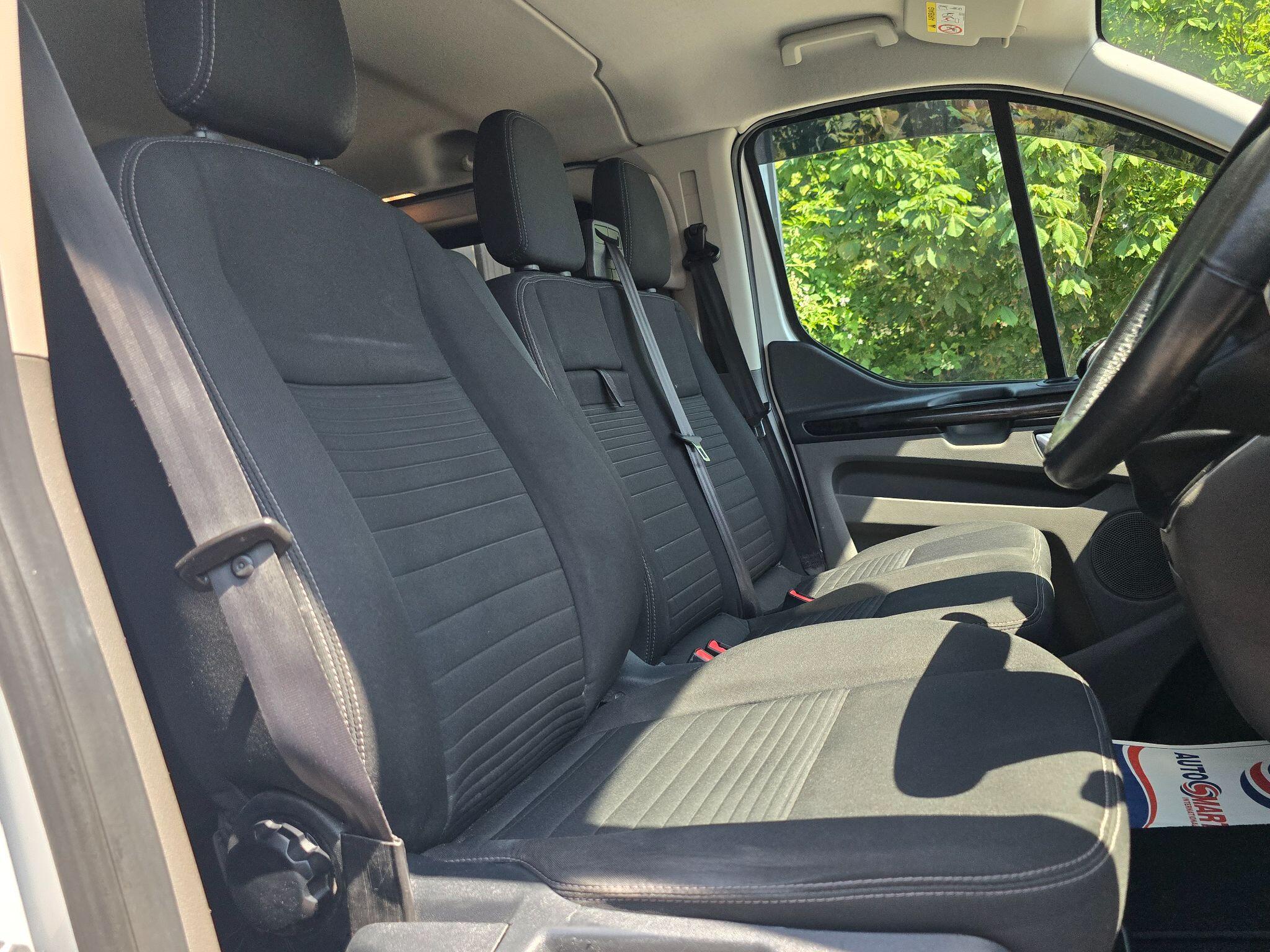 Ford Transit Custom view 28
