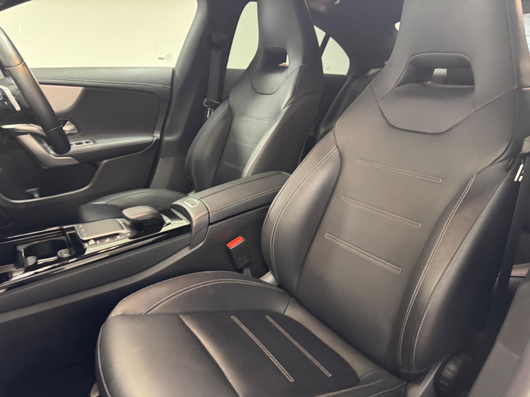 Mercedes-Benz Cla view 26