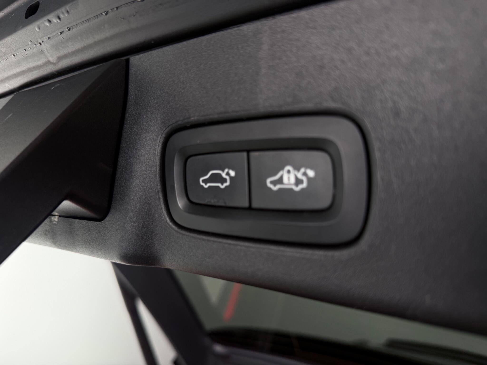 Volvo V90 view 11