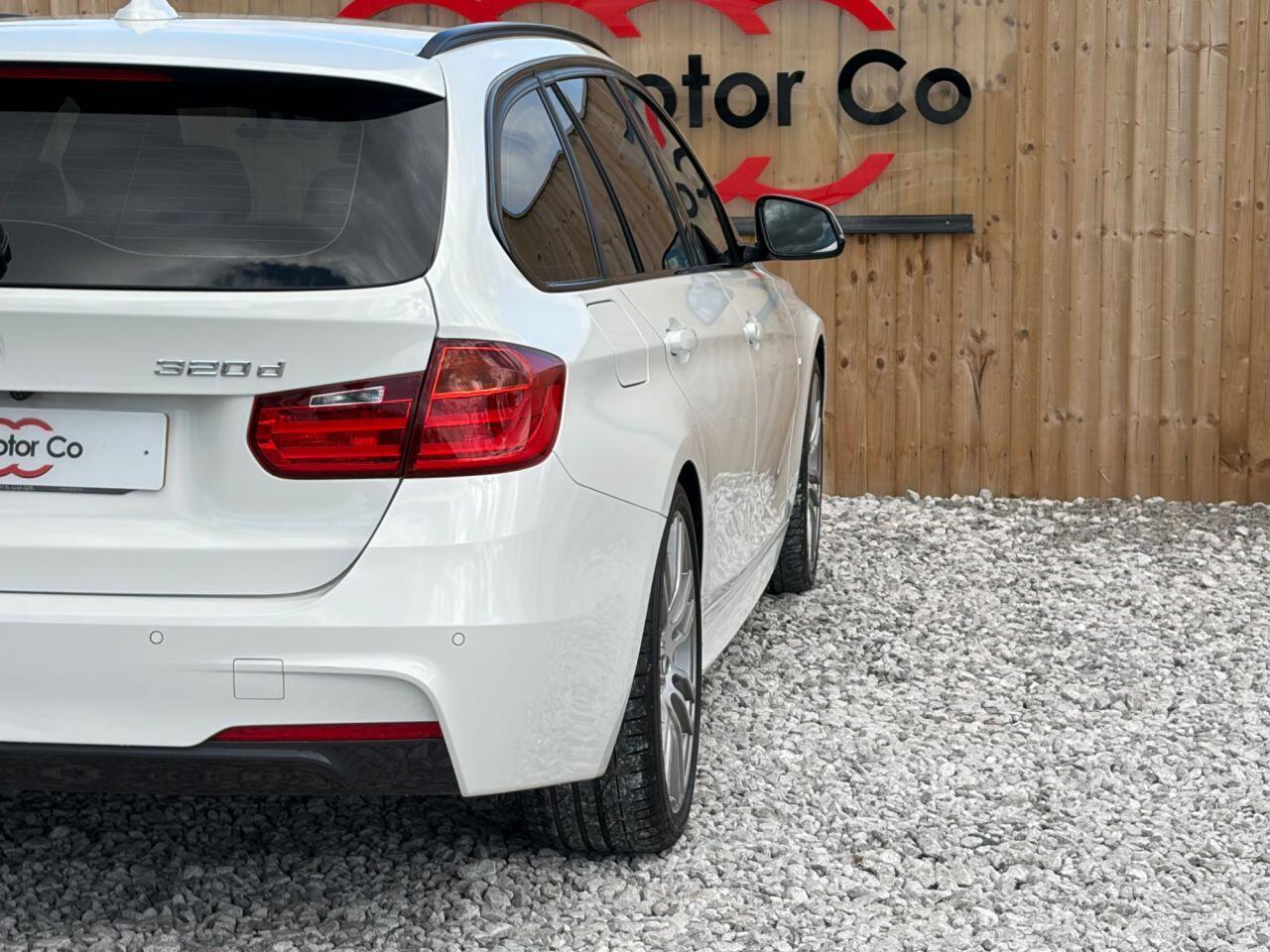 BMW 3 Series view 12