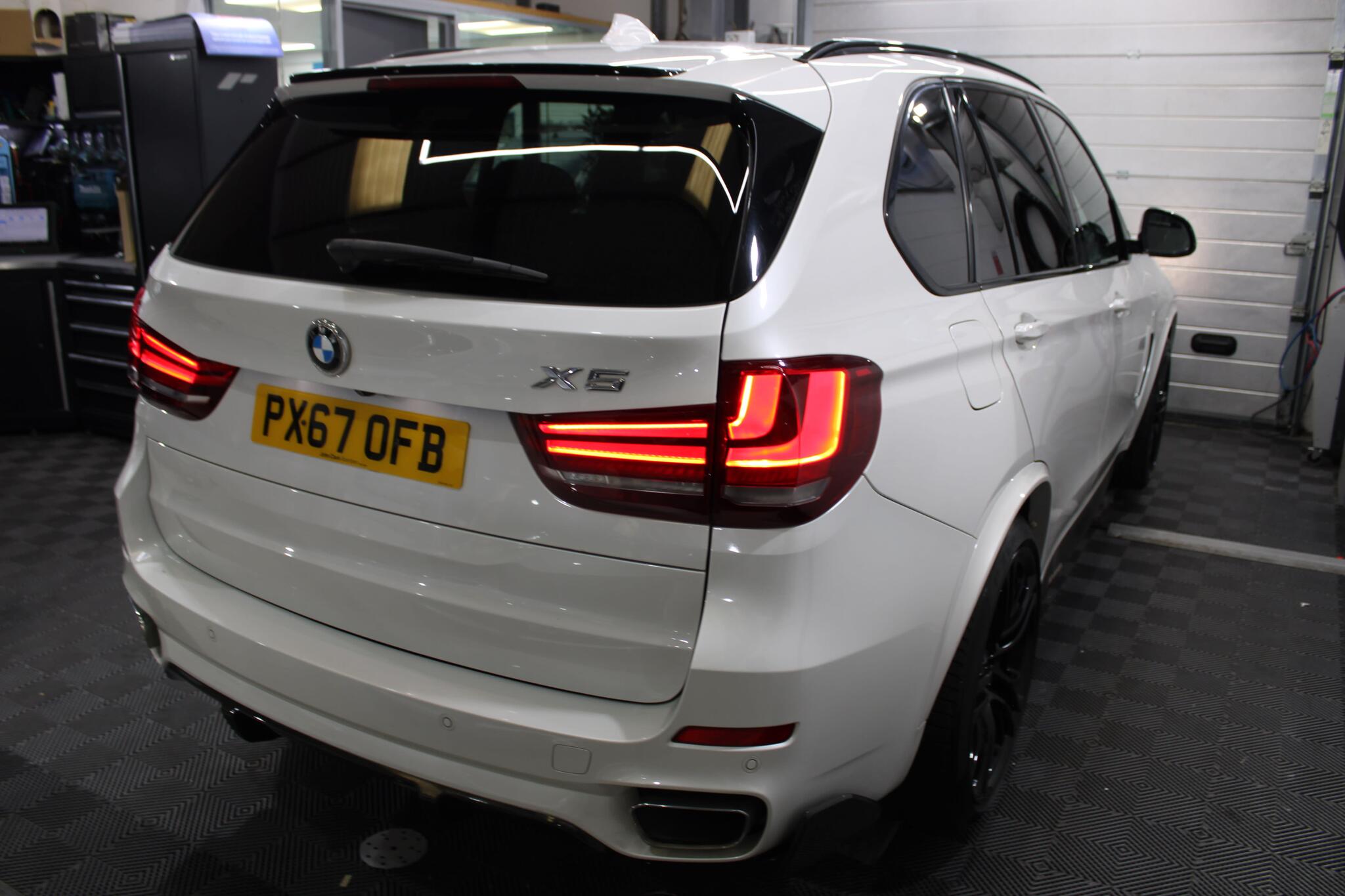 BMW X5 view 37