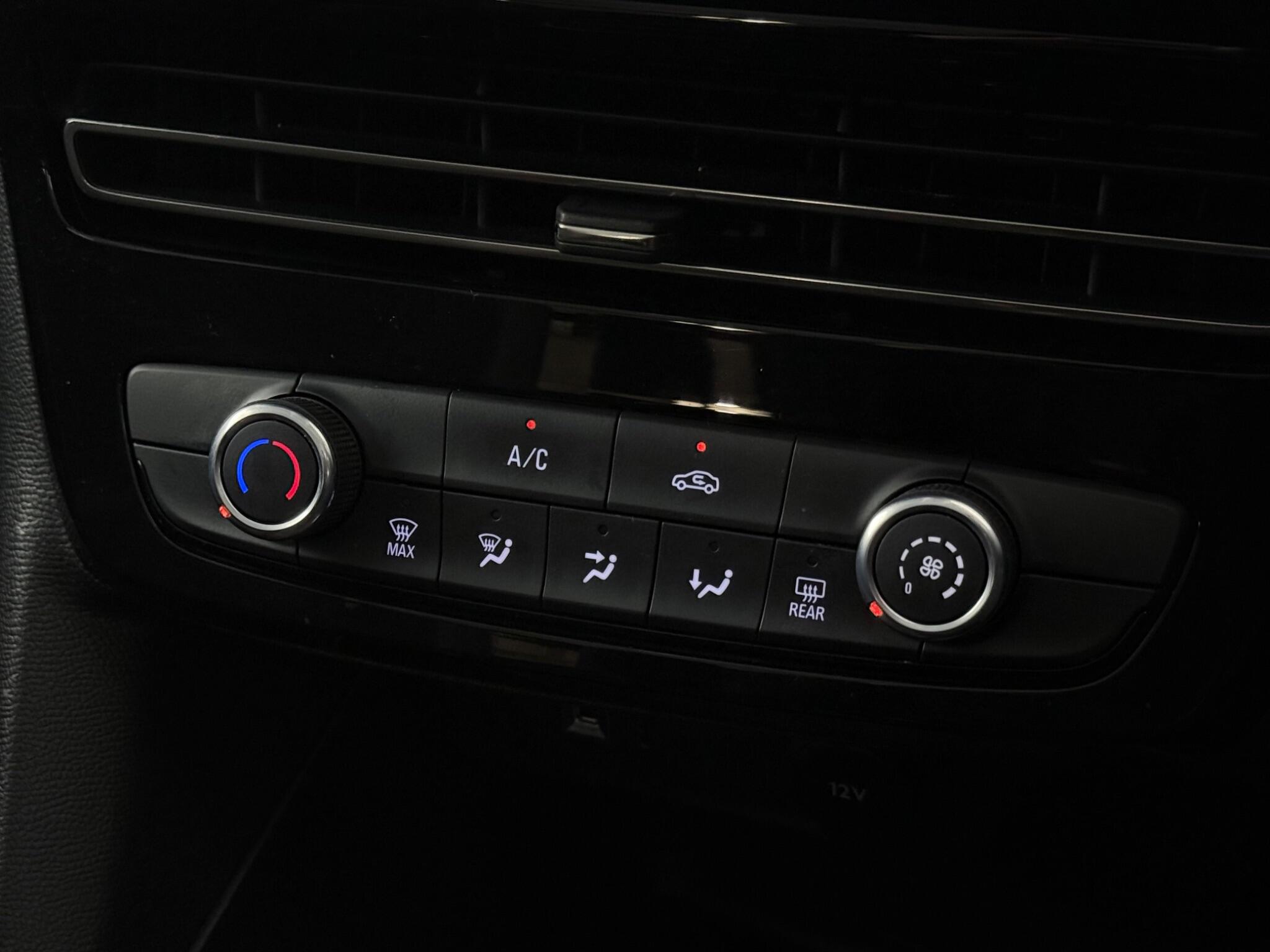 Vauxhall Mokka view 22