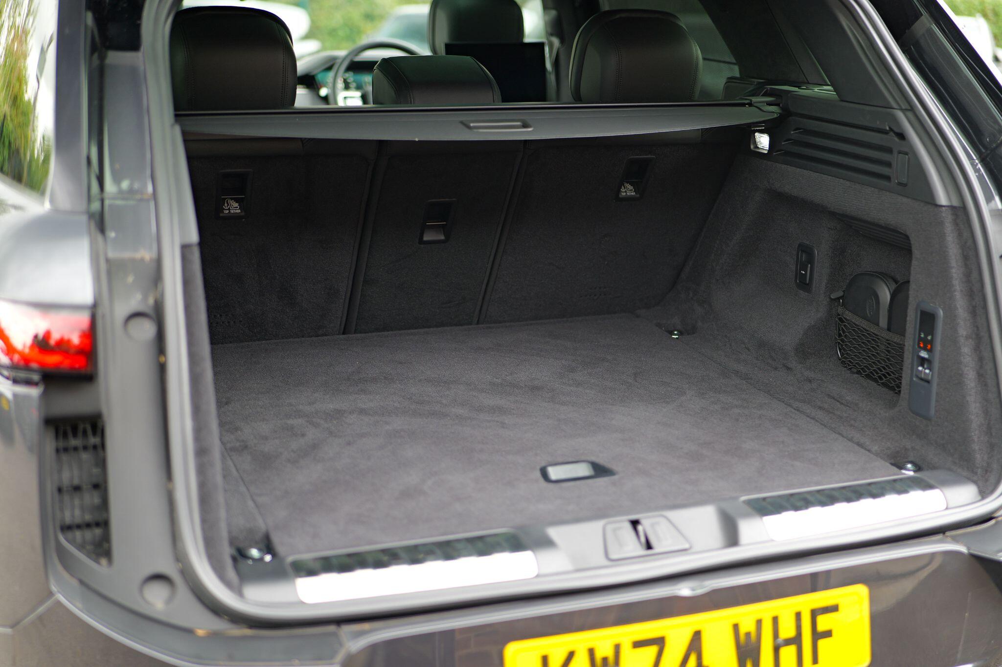 Land Rover Range Rover Sport view 36